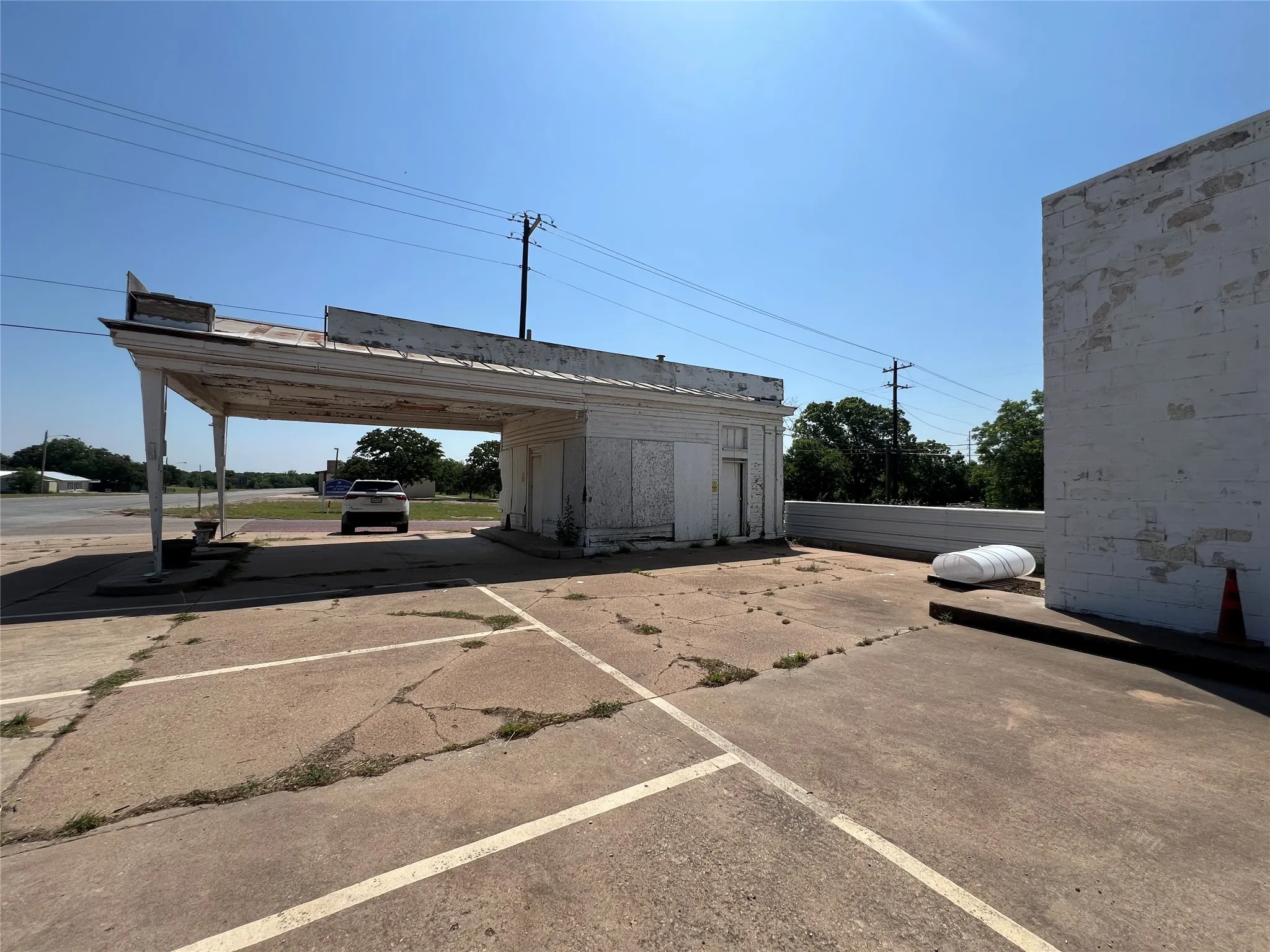 Business For Sale in Eastland County , 508 E 8th Street, Cisco, Texas 76437, 0, 0, Garage spaces, 0 Sqft, built in 1940, Preowned, mls#21182636, Real Estate Agent in Cisco, Homes For Sale in Eastland county, Homes For Sale in Cisco, Realtor in Cisco Texas, Real Estate Brokerage Independent Realty Texas, Luminita Cordes Realtor