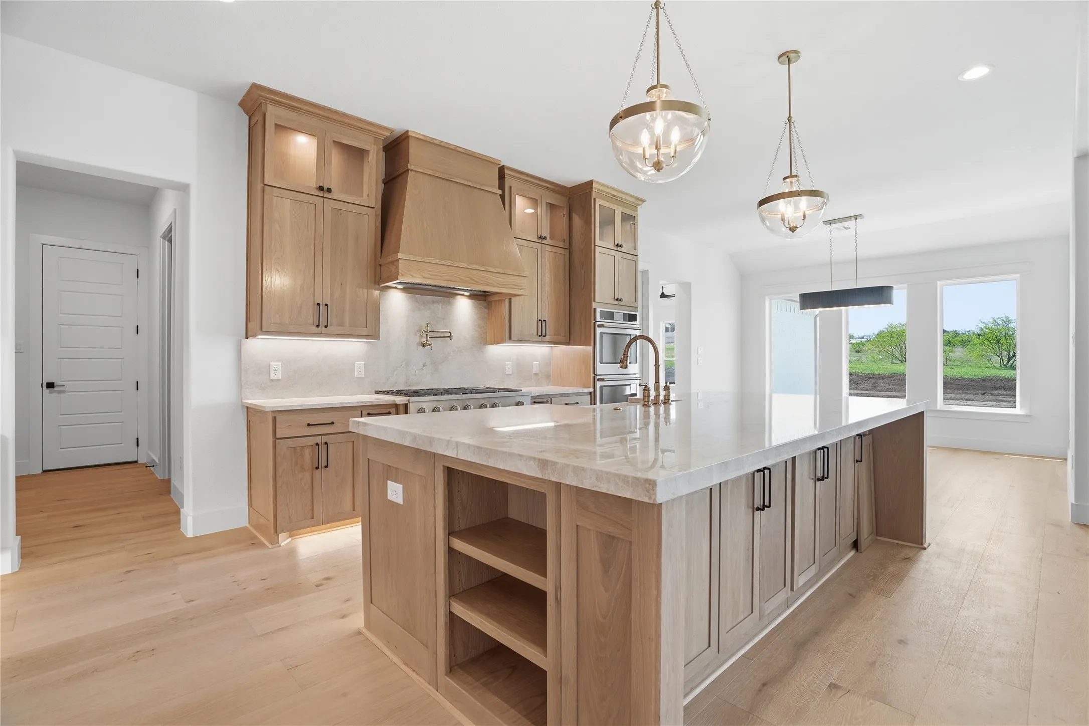 Single Family Residence For Sale in Parker County , 5009 Frost Creek, Aledo, Texas 76008, 5 Bedroom, 4 Bathroom, 3 Garage spaces, 3,554 Sqft, built in 2026, mls#21182656, Real Estate Agent in Aledo, Homes For Sale in Parker county, Homes For Sale in Aledo, Realtor in Aledo Texas, Real Estate Brokerage Independent Realty Texas, Luminita Cordes Realtor