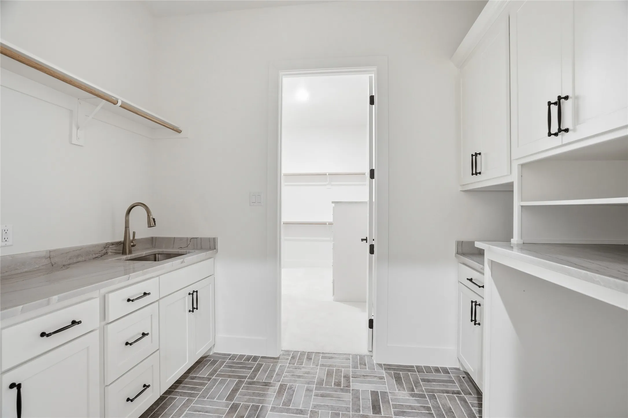 Single Family Residence For Sale in Parker County , 5009 Frost Creek, Aledo, Texas 76008, 5 Bedroom, 4 Bathroom, 3 Garage spaces, 3,554 Sqft, built in 2026, mls#21182656, Real Estate Agent in Aledo, Homes For Sale in Parker county, Homes For Sale in Aledo, Realtor in Aledo Texas, Real Estate Brokerage Independent Realty Texas, Luminita Cordes Realtor