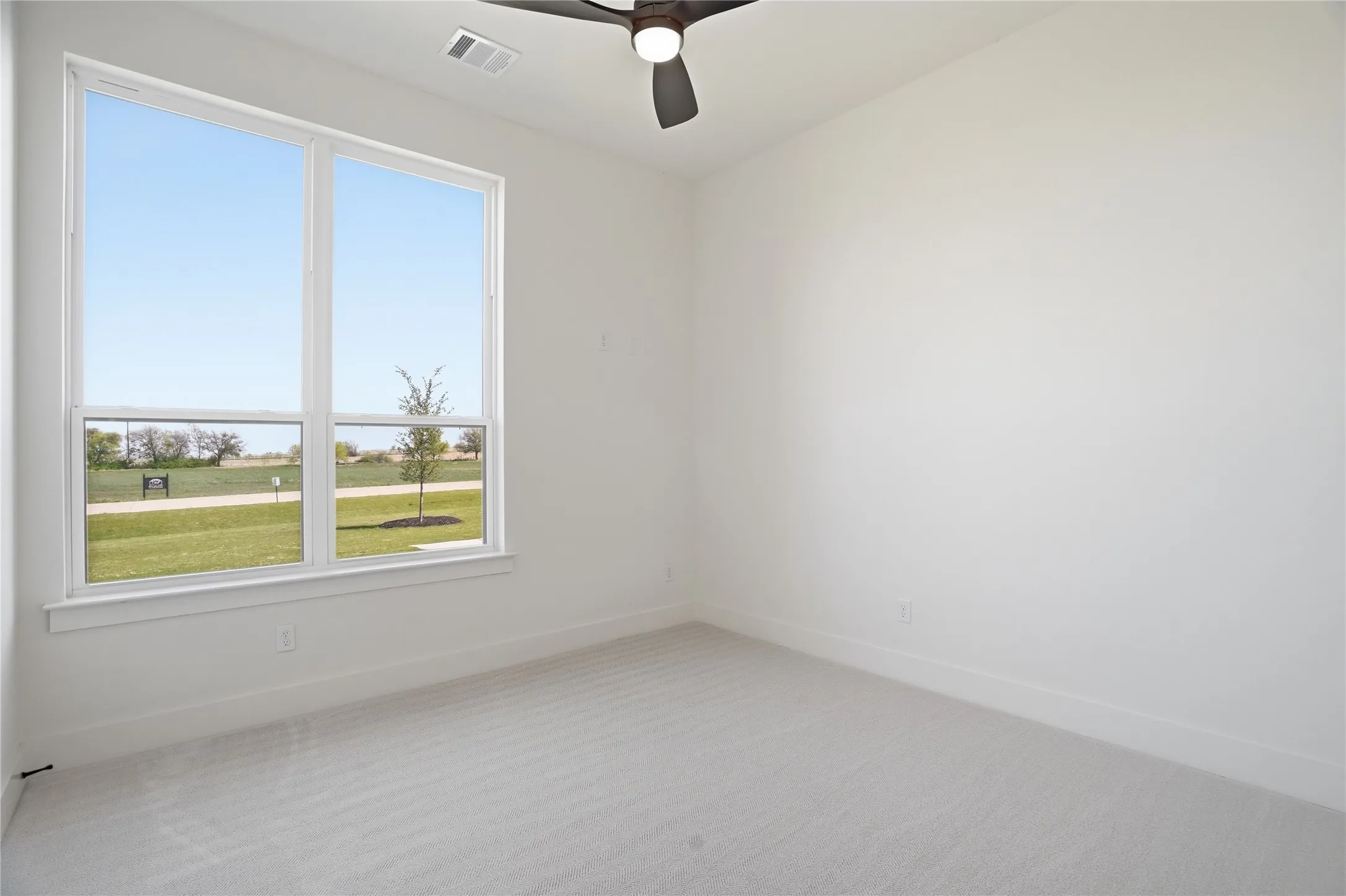 Single Family Residence For Sale in Parker County , 5009 Frost Creek, Aledo, Texas 76008, 5 Bedroom, 4 Bathroom, 3 Garage spaces, 3,554 Sqft, built in 2026, mls#21182656, Real Estate Agent in Aledo, Homes For Sale in Parker county, Homes For Sale in Aledo, Realtor in Aledo Texas, Real Estate Brokerage Independent Realty Texas, Luminita Cordes Realtor