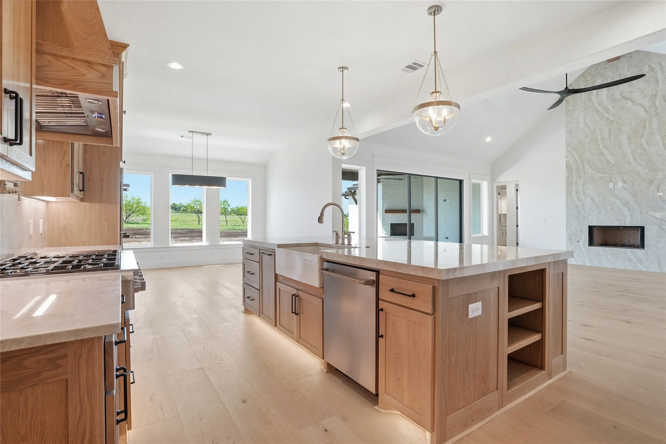 Single Family Residence For Sale in Parker County , 5009 Frost Creek, Aledo, Texas 76008, 5 Bedroom, 4 Bathroom, 3 Garage spaces, 3,554 Sqft, built in 2026, mls#21182656, Real Estate Agent in Aledo, Homes For Sale in Parker county, Homes For Sale in Aledo, Realtor in Aledo Texas, Real Estate Brokerage Independent Realty Texas, Luminita Cordes Realtor