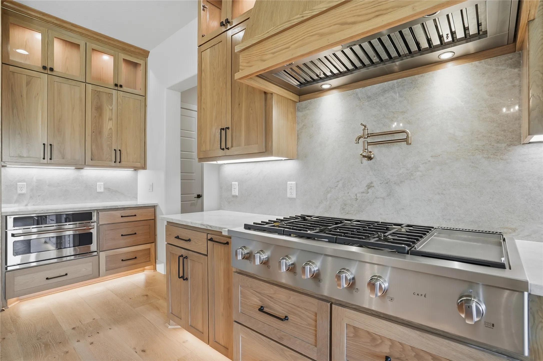 Single Family Residence For Sale in Parker County , 5009 Frost Creek, Aledo, Texas 76008, 5 Bedroom, 4 Bathroom, 3 Garage spaces, 3,554 Sqft, built in 2026, mls#21182656, Real Estate Agent in Aledo, Homes For Sale in Parker county, Homes For Sale in Aledo, Realtor in Aledo Texas, Real Estate Brokerage Independent Realty Texas, Luminita Cordes Realtor