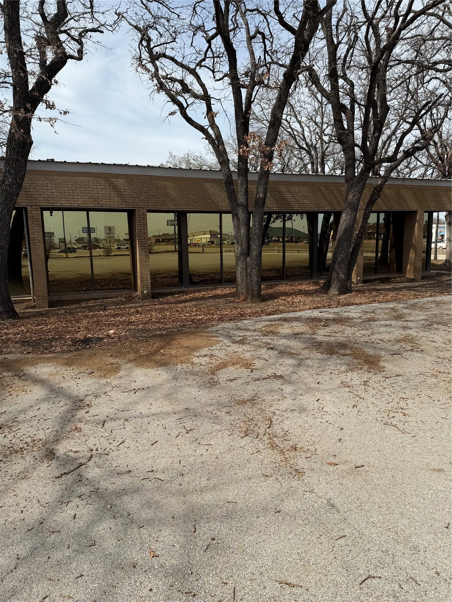 Office For Rent in Wise County , 306 US Highway 380, Bridgeport, Texas 76426, 0, 0, Garage spaces, 0 Sqft, built in 1980, Preowned, Price $8,440, mls#21182654, Real Estate Agent in Bridgeport, Homes For Rent in Wise county, Homes For Rent in Bridgeport, Realtor in Bridgeport Texas, Real Estate Brokerage Independent Realty Texas, Luminita Cordes Realtor