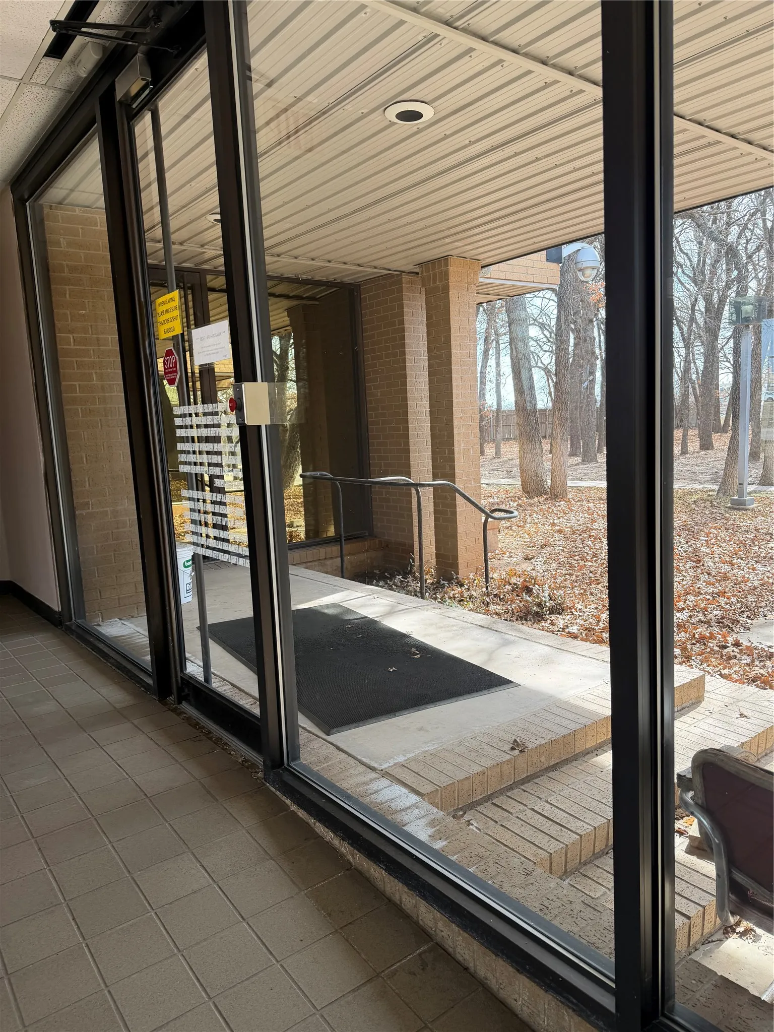 Office For Rent in Wise County , 306 US Highway 380, Bridgeport, Texas 76426, 0, 0, Garage spaces, 0 Sqft, built in 1980, Preowned, Price $8,440, mls#21182654, Real Estate Agent in Bridgeport, Homes For Rent in Wise county, Homes For Rent in Bridgeport, Realtor in Bridgeport Texas, Real Estate Brokerage Independent Realty Texas, Luminita Cordes Realtor