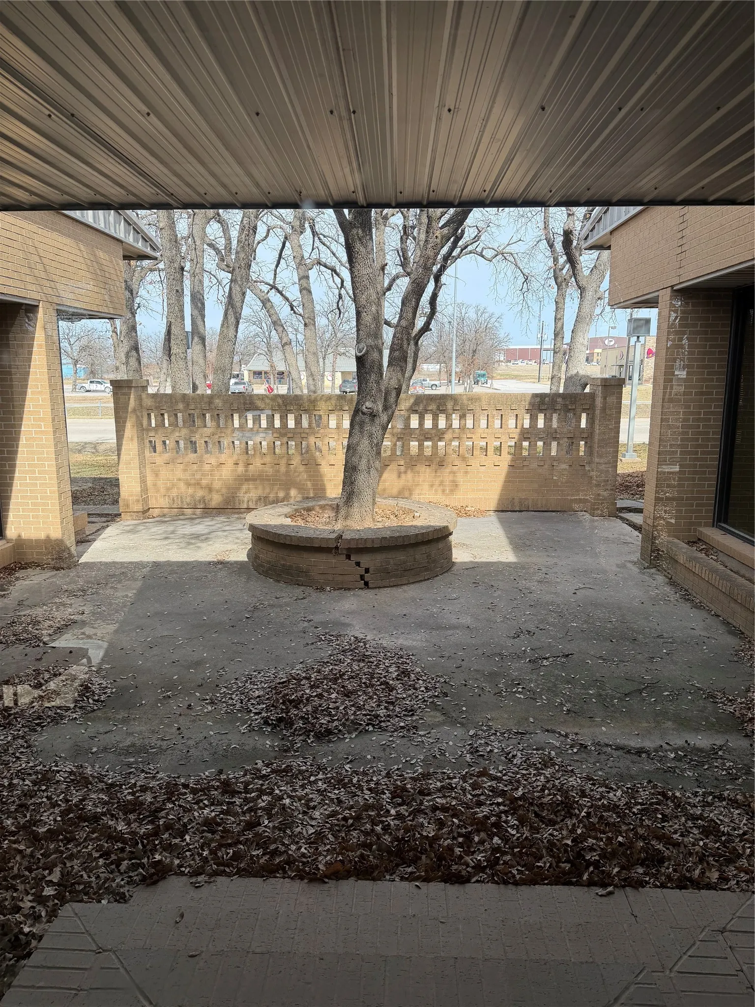 Office For Rent in Wise County , 306 US Highway 380, Bridgeport, Texas 76426, 0, 0, Garage spaces, 0 Sqft, built in 1980, Preowned, Price $8,440, mls#21182654, Real Estate Agent in Bridgeport, Homes For Rent in Wise county, Homes For Rent in Bridgeport, Realtor in Bridgeport Texas, Real Estate Brokerage Independent Realty Texas, Luminita Cordes Realtor