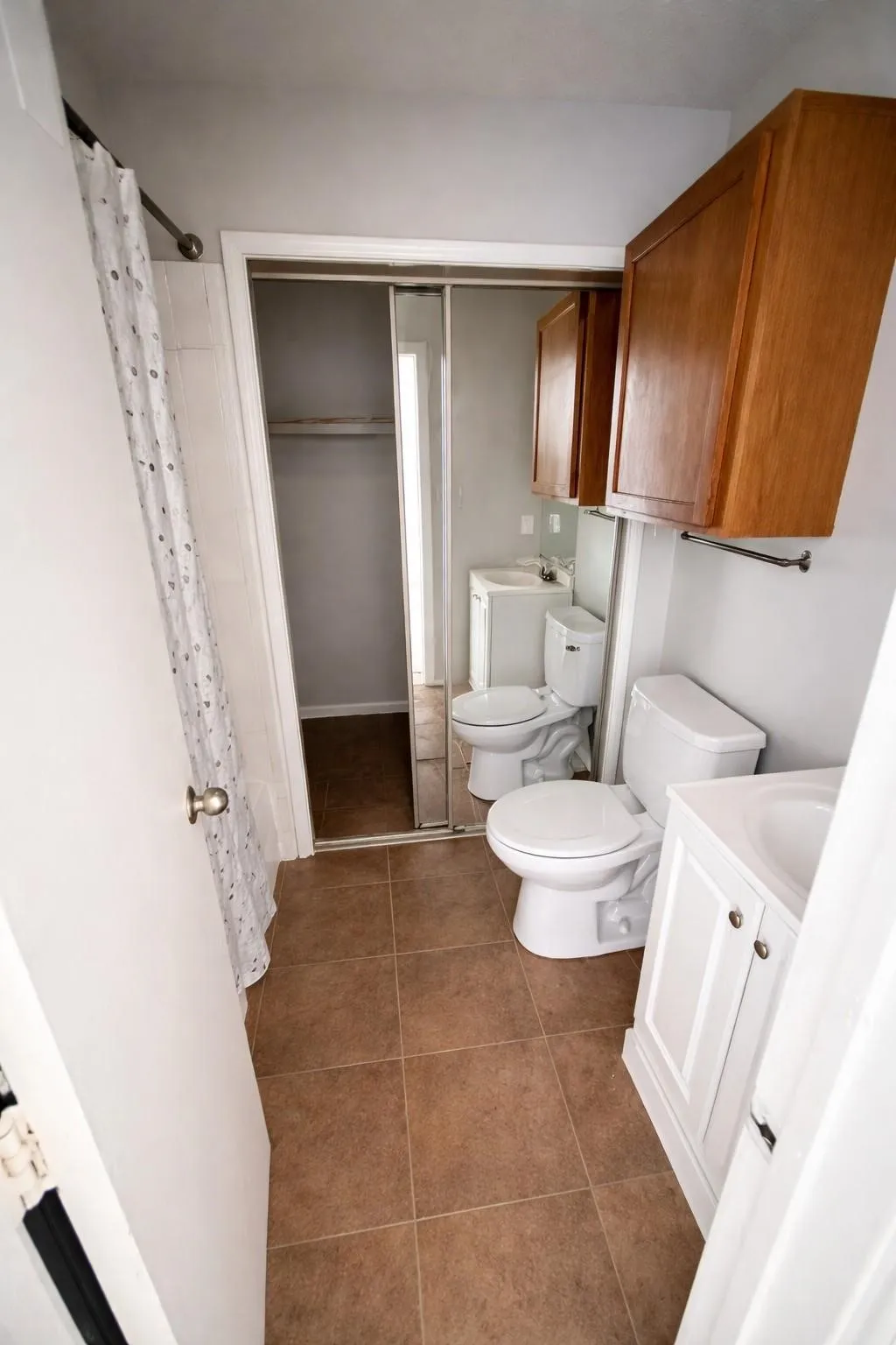 Condominium For Sale in Dallas County , 9823 Walnut Street L205, Dallas, Texas 75243, 2 Bedroom, 2 Bathroom, Garage spaces, 1,031 Sqft, built in 1982, Preowned, mls#21182729, Real Estate Agent in Dallas, Homes For Sale in Dallas county, Homes For Sale in Dallas, Realtor in Dallas Texas, Real Estate Brokerage Independent Realty Texas, Luminita Cordes Realtor