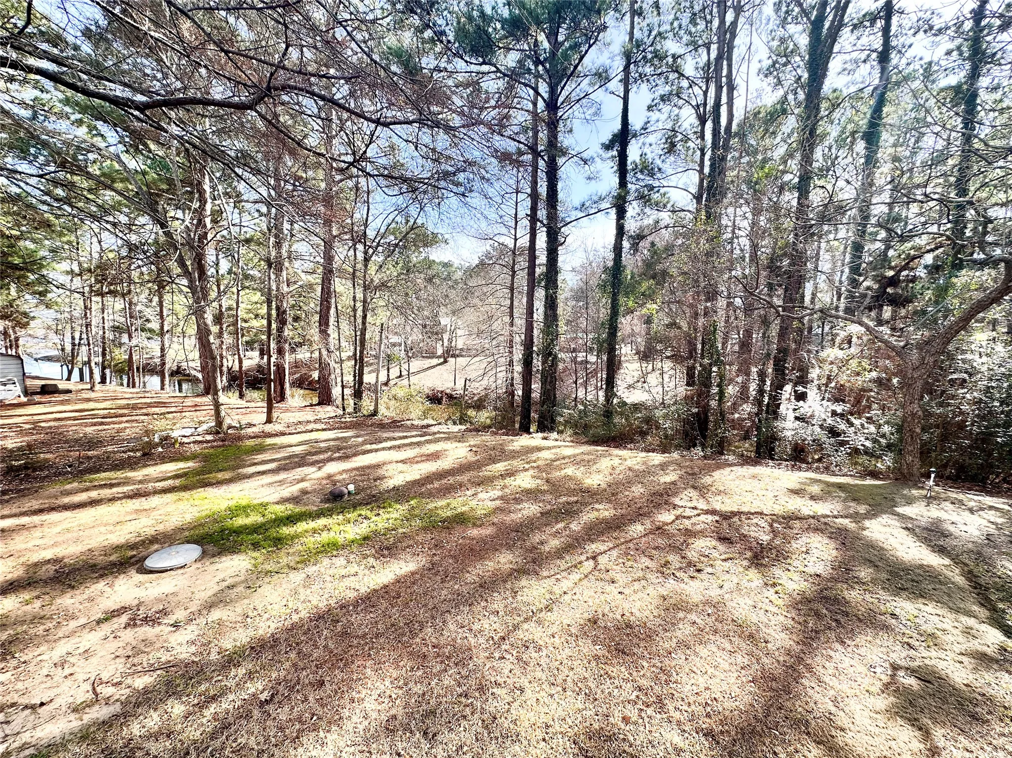 Single Family Residence For Sale in Henderson County , 6791 Valley View Drive, Frankston, Texas 75763, 3 Bedroom, 3 Bathroom, Garage spaces, 1,949 Sqft, built in 1986, mls#21182674, Real Estate Agent in Frankston, Homes For Sale in Henderson county, Homes For Sale in Frankston, Realtor in Frankston Texas, Real Estate Brokerage Independent Realty Texas, Luminita Cordes Realtor