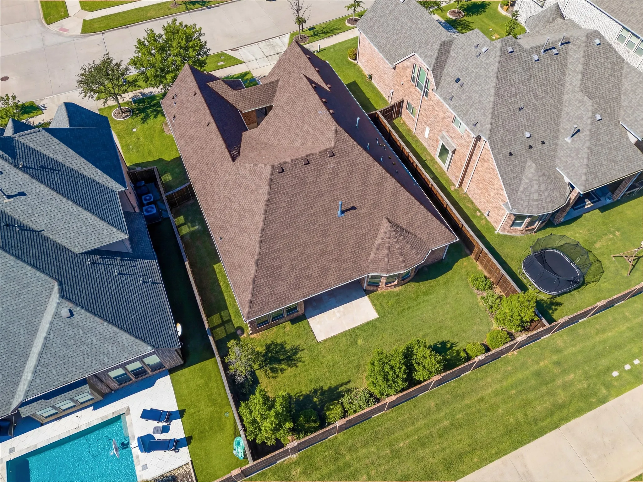 Single Family Residence For Sale in Denton County , 5630 Highflyer Hills Trail, Frisco, Texas 75036, 4 Bedroom, 4 Bathroom, 3 Garage spaces, 2,630 Sqft, built in 2016, Preowned, mls#21171549, Real Estate Agent in Frisco, Homes For Sale in Denton county, Homes For Sale in Frisco, Realtor in Frisco Texas, Real Estate Brokerage Independent Realty Texas, Luminita Cordes Realtor