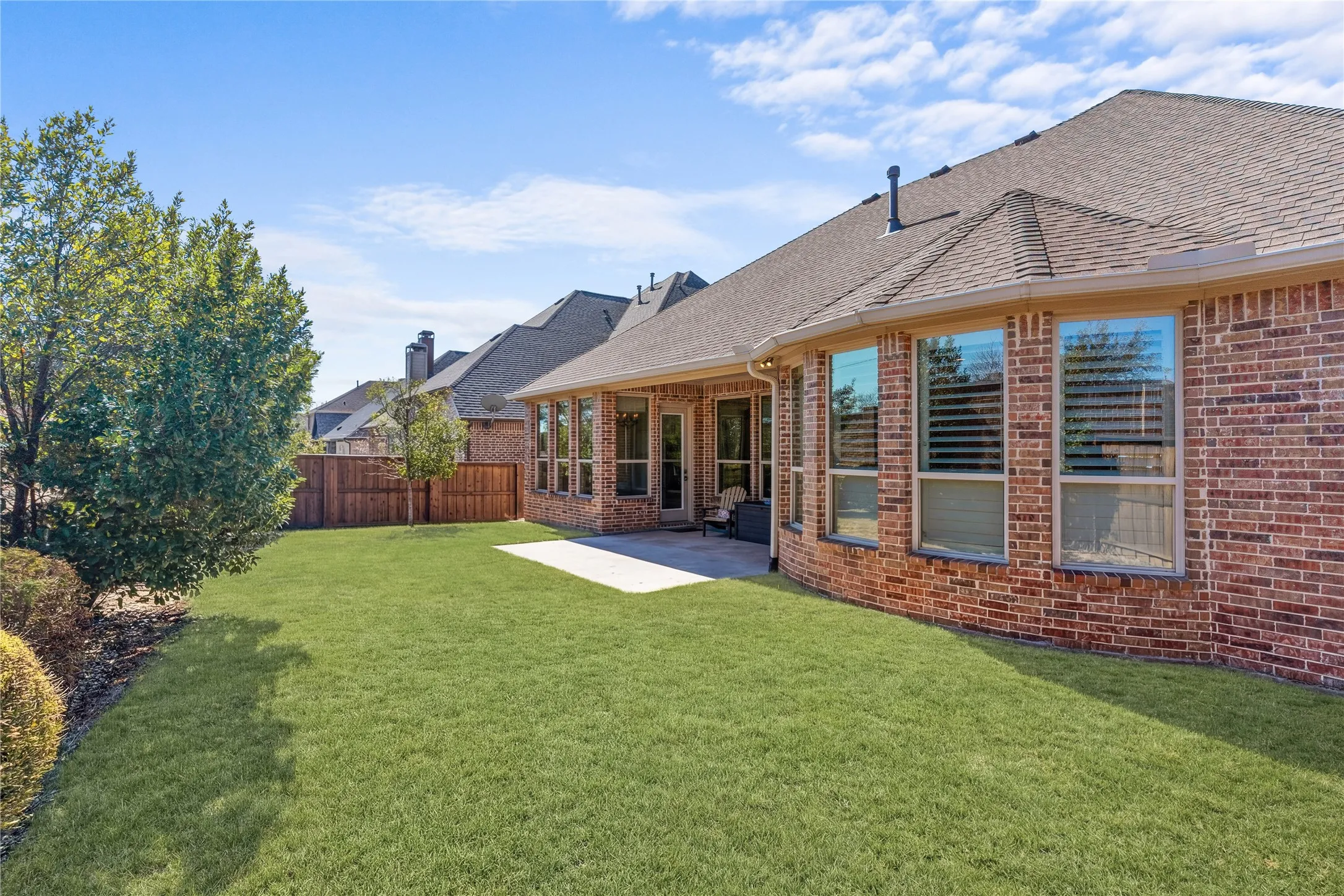 Single Family Residence For Sale in Denton County , 5630 Highflyer Hills Trail, Frisco, Texas 75036, 4 Bedroom, 4 Bathroom, 3 Garage spaces, 2,630 Sqft, built in 2016, Preowned, mls#21171549, Real Estate Agent in Frisco, Homes For Sale in Denton county, Homes For Sale in Frisco, Realtor in Frisco Texas, Real Estate Brokerage Independent Realty Texas, Luminita Cordes Realtor