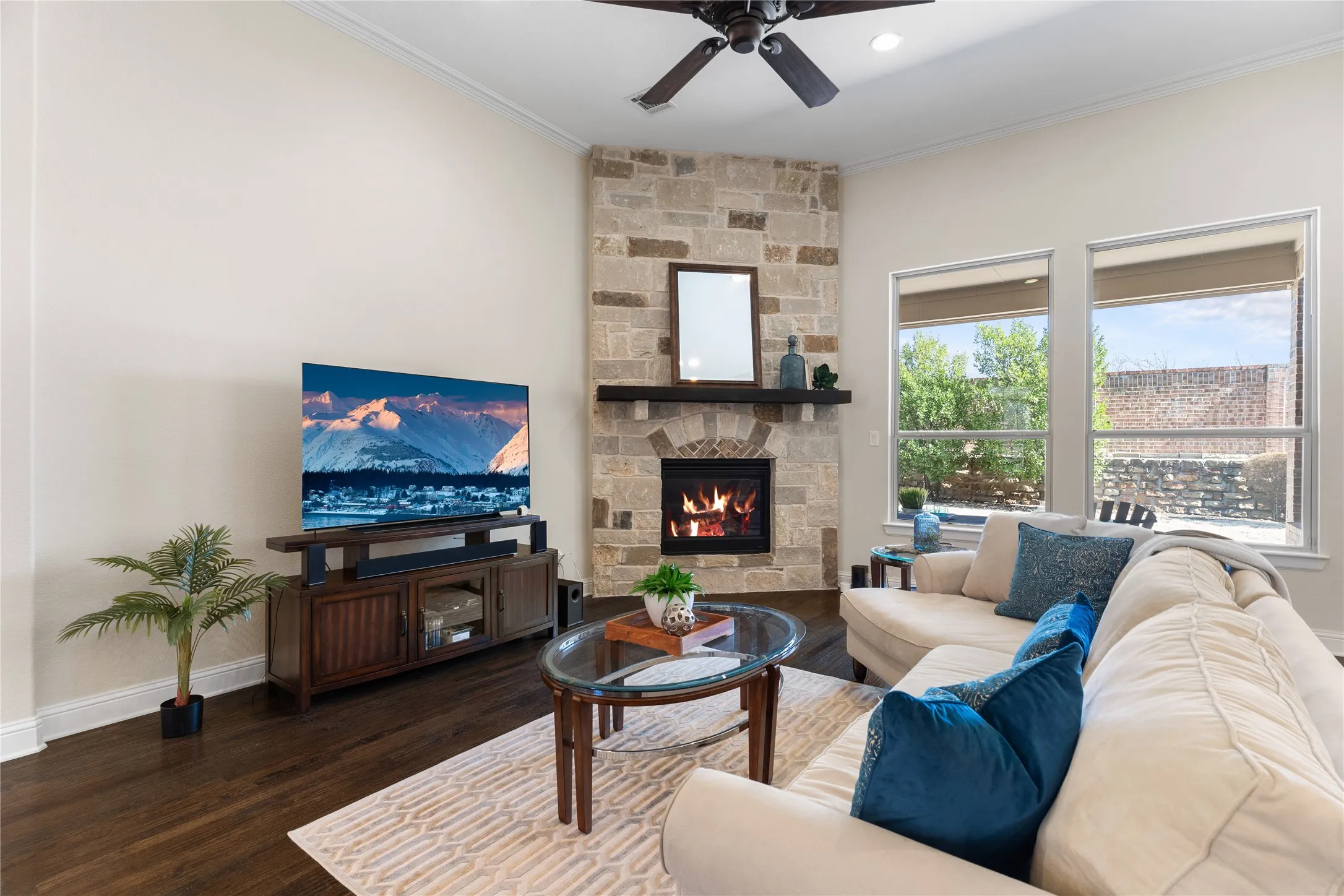 Single Family Residence For Sale in Denton County , 5630 Highflyer Hills Trail, Frisco, Texas 75036, 4 Bedroom, 4 Bathroom, 3 Garage spaces, 2,630 Sqft, built in 2016, Preowned, mls#21171549, Real Estate Agent in Frisco, Homes For Sale in Denton county, Homes For Sale in Frisco, Realtor in Frisco Texas, Real Estate Brokerage Independent Realty Texas, Luminita Cordes Realtor