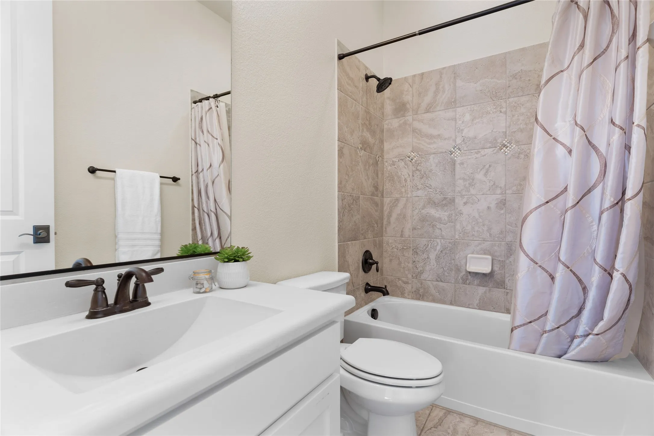 Single Family Residence For Sale in Denton County , 5630 Highflyer Hills Trail, Frisco, Texas 75036, 4 Bedroom, 4 Bathroom, 3 Garage spaces, 2,630 Sqft, built in 2016, Preowned, mls#21171549, Real Estate Agent in Frisco, Homes For Sale in Denton county, Homes For Sale in Frisco, Realtor in Frisco Texas, Real Estate Brokerage Independent Realty Texas, Luminita Cordes Realtor