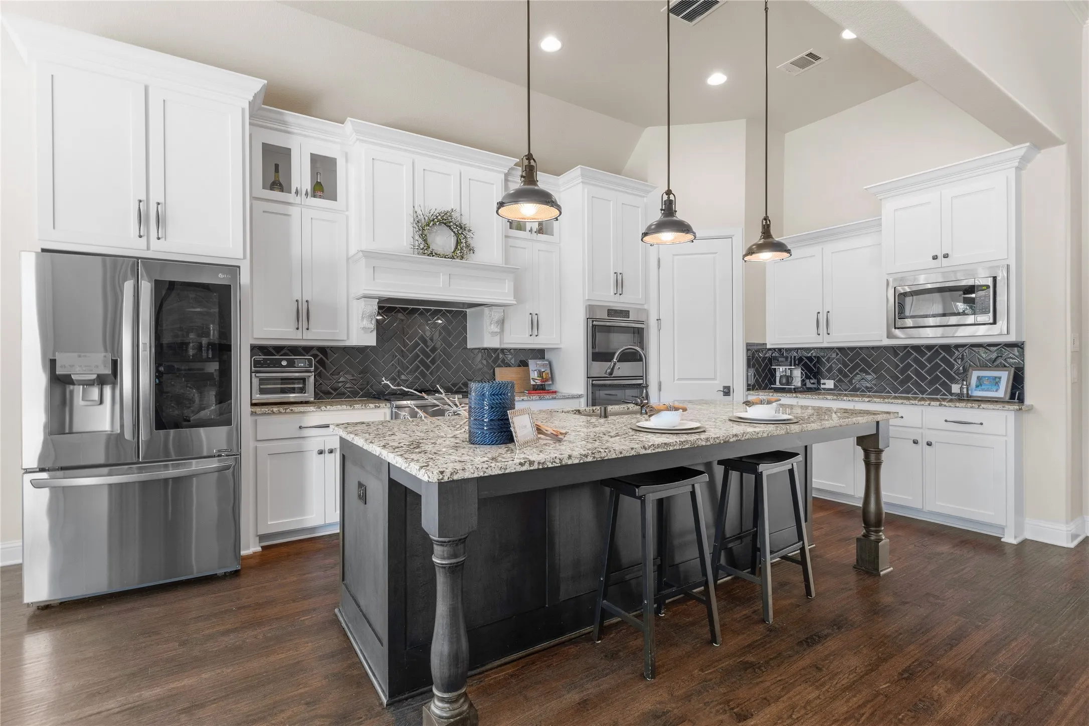Single Family Residence For Sale in Denton County , 5630 Highflyer Hills Trail, Frisco, Texas 75036, 4 Bedroom, 4 Bathroom, 3 Garage spaces, 2,630 Sqft, built in 2016, Preowned, mls#21171549, Real Estate Agent in Frisco, Homes For Sale in Denton county, Homes For Sale in Frisco, Realtor in Frisco Texas, Real Estate Brokerage Independent Realty Texas, Luminita Cordes Realtor