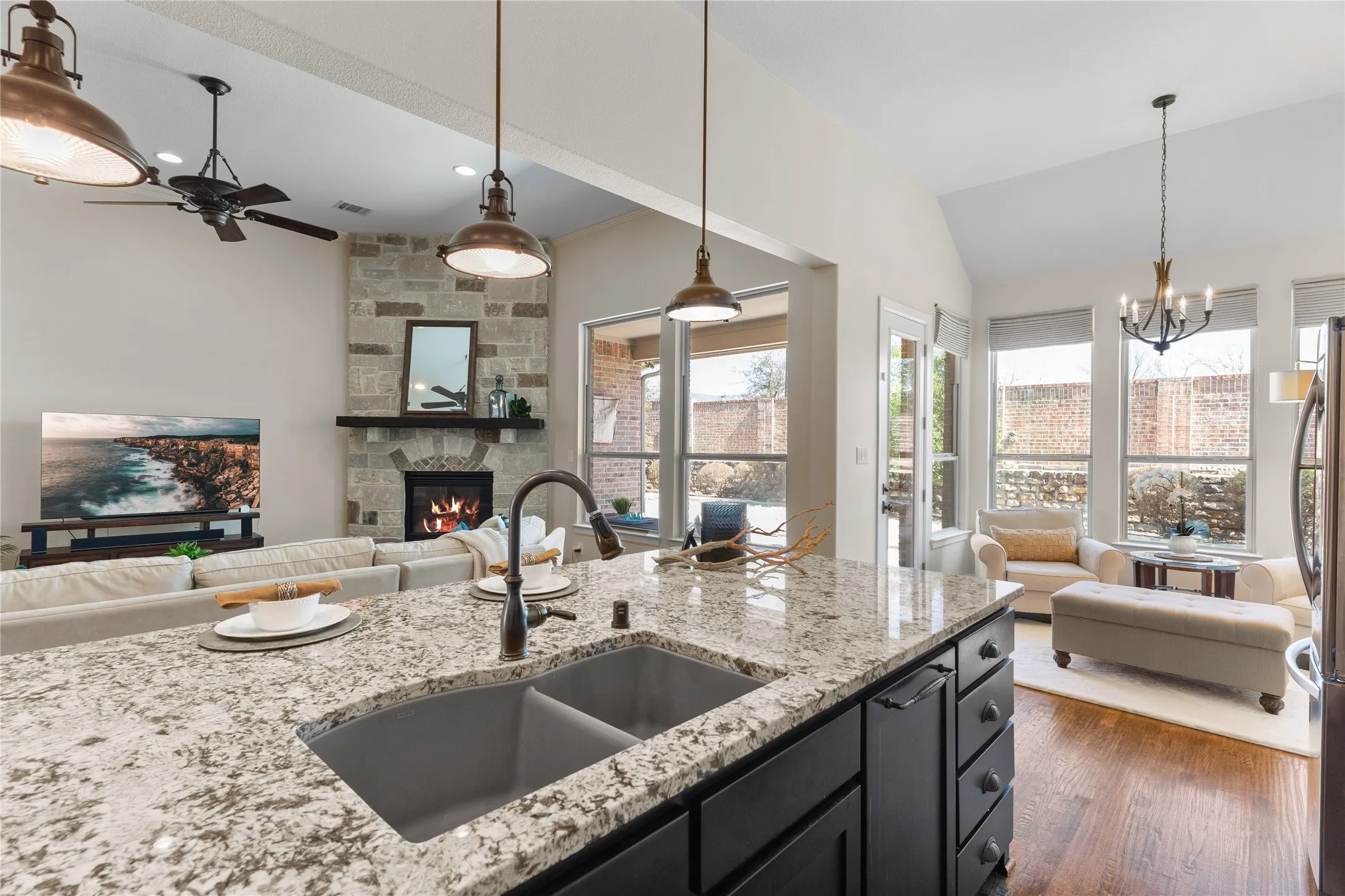 Single Family Residence For Sale in Denton County , 5630 Highflyer Hills Trail, Frisco, Texas 75036, 4 Bedroom, 4 Bathroom, 3 Garage spaces, 2,630 Sqft, built in 2016, Preowned, mls#21171549, Real Estate Agent in Frisco, Homes For Sale in Denton county, Homes For Sale in Frisco, Realtor in Frisco Texas, Real Estate Brokerage Independent Realty Texas, Luminita Cordes Realtor