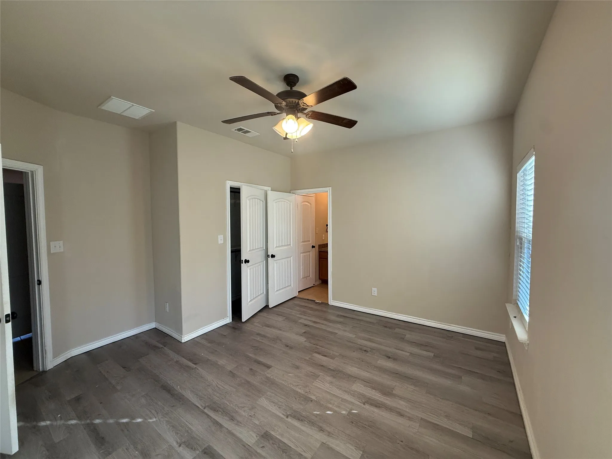 Single Family Residence For Rent in Grayson County , 214 N Ricketts Street, Sherman, Texas 75092, 3 Bedroom, 2 Bathroom, 2 Garage spaces, 1,211 Sqft, built in 2018, Price $1,550, mls#21182868, Real Estate Agent in Sherman, Homes For Rent in Grayson county, Homes For Rent in Sherman, Realtor in Sherman Texas, Real Estate Brokerage Independent Realty Texas, Luminita Cordes Realtor