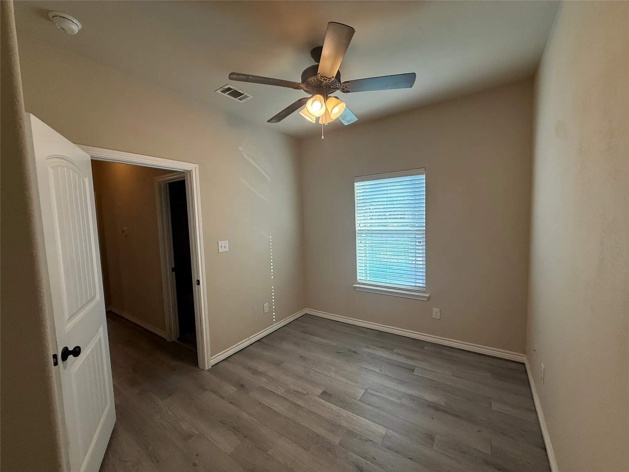 Single Family Residence For Rent in Grayson County , 214 N Ricketts Street, Sherman, Texas 75092, 3 Bedroom, 2 Bathroom, 2 Garage spaces, 1,211 Sqft, built in 2018, Price $1,550, mls#21182868, Real Estate Agent in Sherman, Homes For Rent in Grayson county, Homes For Rent in Sherman, Realtor in Sherman Texas, Real Estate Brokerage Independent Realty Texas, Luminita Cordes Realtor