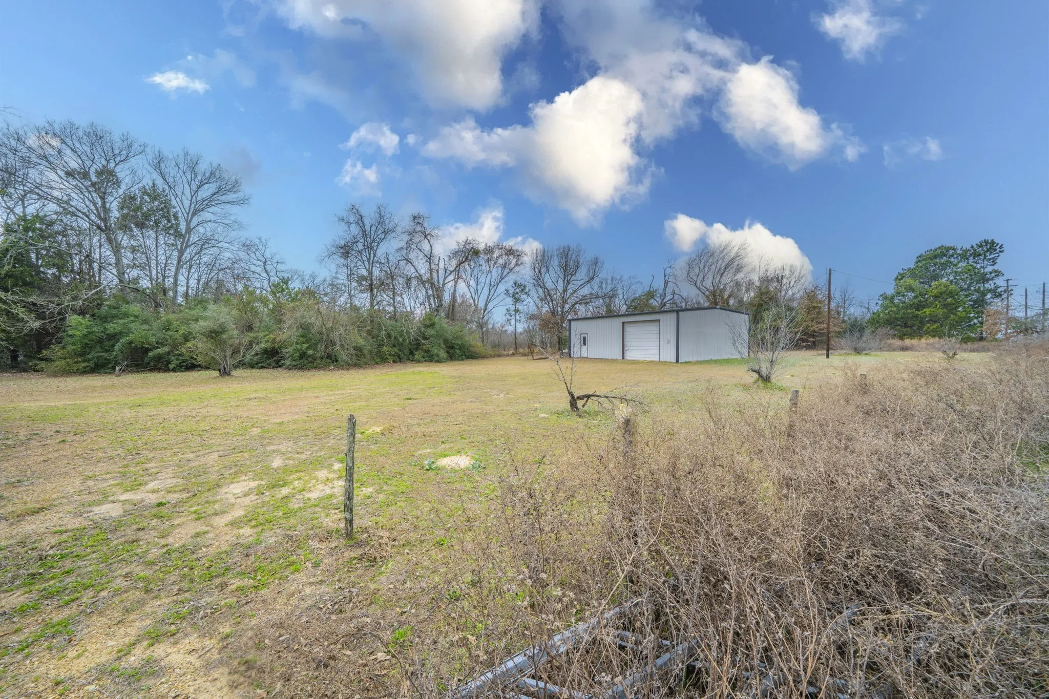 Retail For Sale in Henderson County , 2315 State Hwy 31 E, Athens, Texas 75752, 0, 0, Garage spaces, 0 Sqft, built in 1985, Preowned, Price $2,900,000, mls#21183010, Real Estate Agent in Athens, Homes For Sale in Henderson county, Homes For Sale in Athens, Realtor in Athens Texas, Real Estate Brokerage Independent Realty Texas, Luminita Cordes Realtor