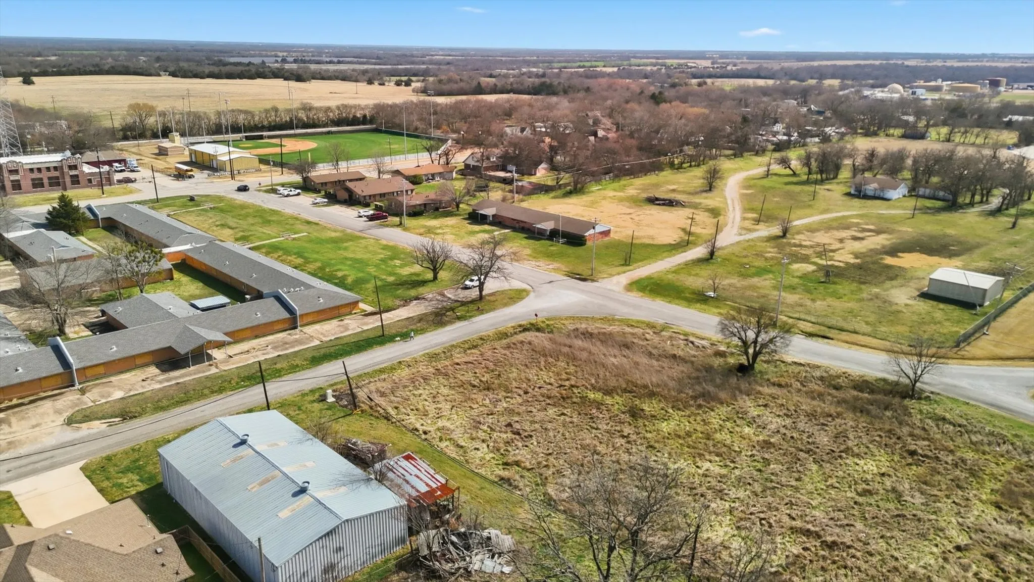 Unimproved Land For Sale in Grayson County , 202 Pine Street, Whitewright, Texas 75491, 0, 0, Garage spaces, 0 Sqft, built in 0, mls#21183299, Real Estate Agent in Whitewright, Homes For Sale in Grayson county, Homes For Sale in Whitewright, Realtor in Whitewright Texas, Real Estate Brokerage Independent Realty Texas, Luminita Cordes Realtor