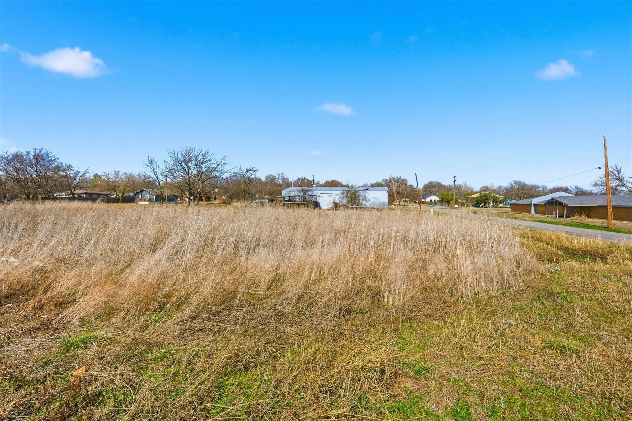 Unimproved Land For Sale in Grayson County , 202 Pine Street, Whitewright, Texas 75491, 0, 0, Garage spaces, 0 Sqft, built in 0, mls#21183299, Real Estate Agent in Whitewright, Homes For Sale in Grayson county, Homes For Sale in Whitewright, Realtor in Whitewright Texas, Real Estate Brokerage Independent Realty Texas, Luminita Cordes Realtor
