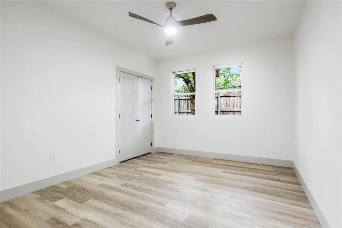 Single Family Residence For Sale in Dallas County , 5914 Victor Street, Dallas, Texas 75214, 3 Bedroom, 2 Bathroom, Garage spaces, 2,152 Sqft, built in 1918, mls#21183327, Real Estate Agent in Dallas, Homes For Sale in Dallas county, Homes For Sale in Dallas, Realtor in Dallas Texas, Real Estate Brokerage Independent Realty Texas, Luminita Cordes Realtor
