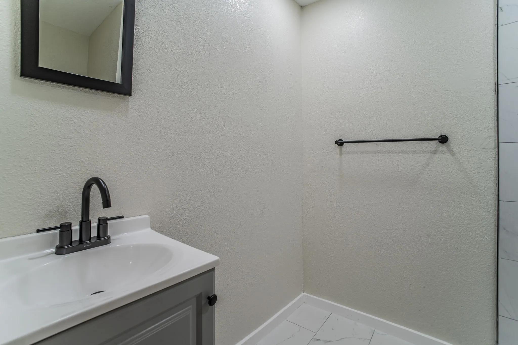 Single Family Residence For Sale in Dallas County , 5914 Victor Street, Dallas, Texas 75214, 3 Bedroom, 2 Bathroom, Garage spaces, 2,152 Sqft, built in 1918, mls#21183327, Real Estate Agent in Dallas, Homes For Sale in Dallas county, Homes For Sale in Dallas, Realtor in Dallas Texas, Real Estate Brokerage Independent Realty Texas, Luminita Cordes Realtor
