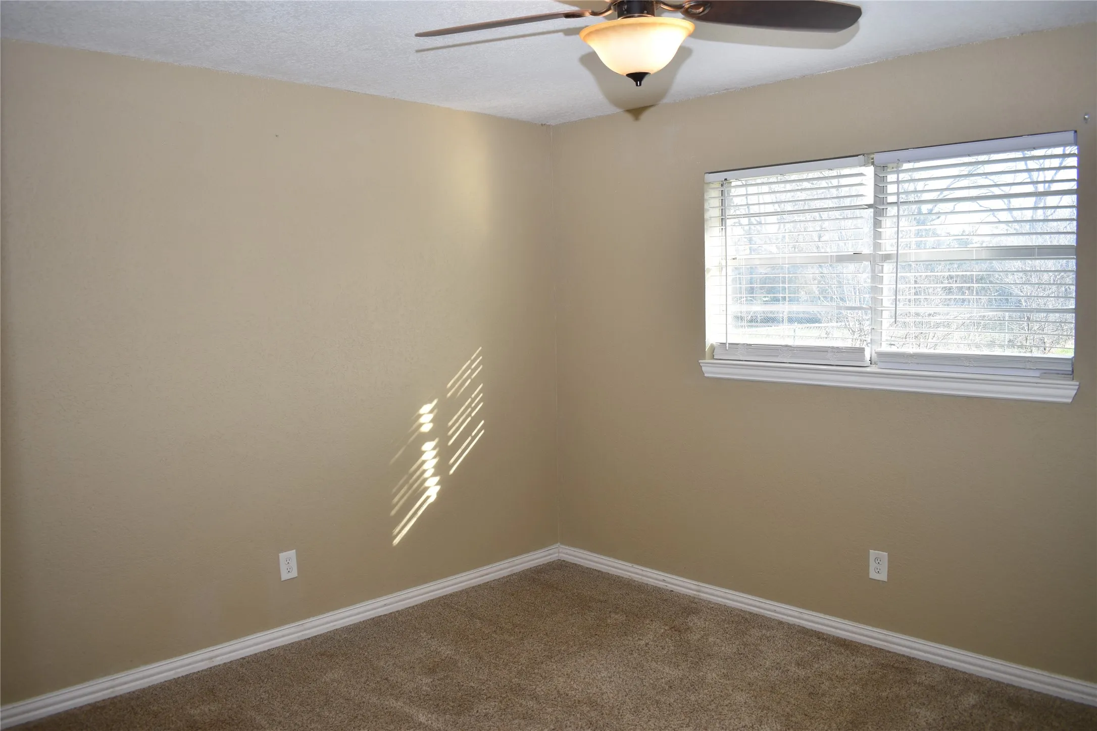 Single Family Residence For Sale in Brown County , 1207 E Fitzgerald Street, Bangs, Texas 76823, 4 Bedrooms, 2 Bathrooms, Garage spaces, 1,680 Sqft, built in 1973, Preowned, Price $207,900, mls#21181650, Real Estate Agent in Bangs, Homes For Sale in Brown county, Homes For Sale in Bangs, Realtor in Bangs Texas, Real Estate Brokerage Independent Realty Texas, Luminita Cordes Realtor