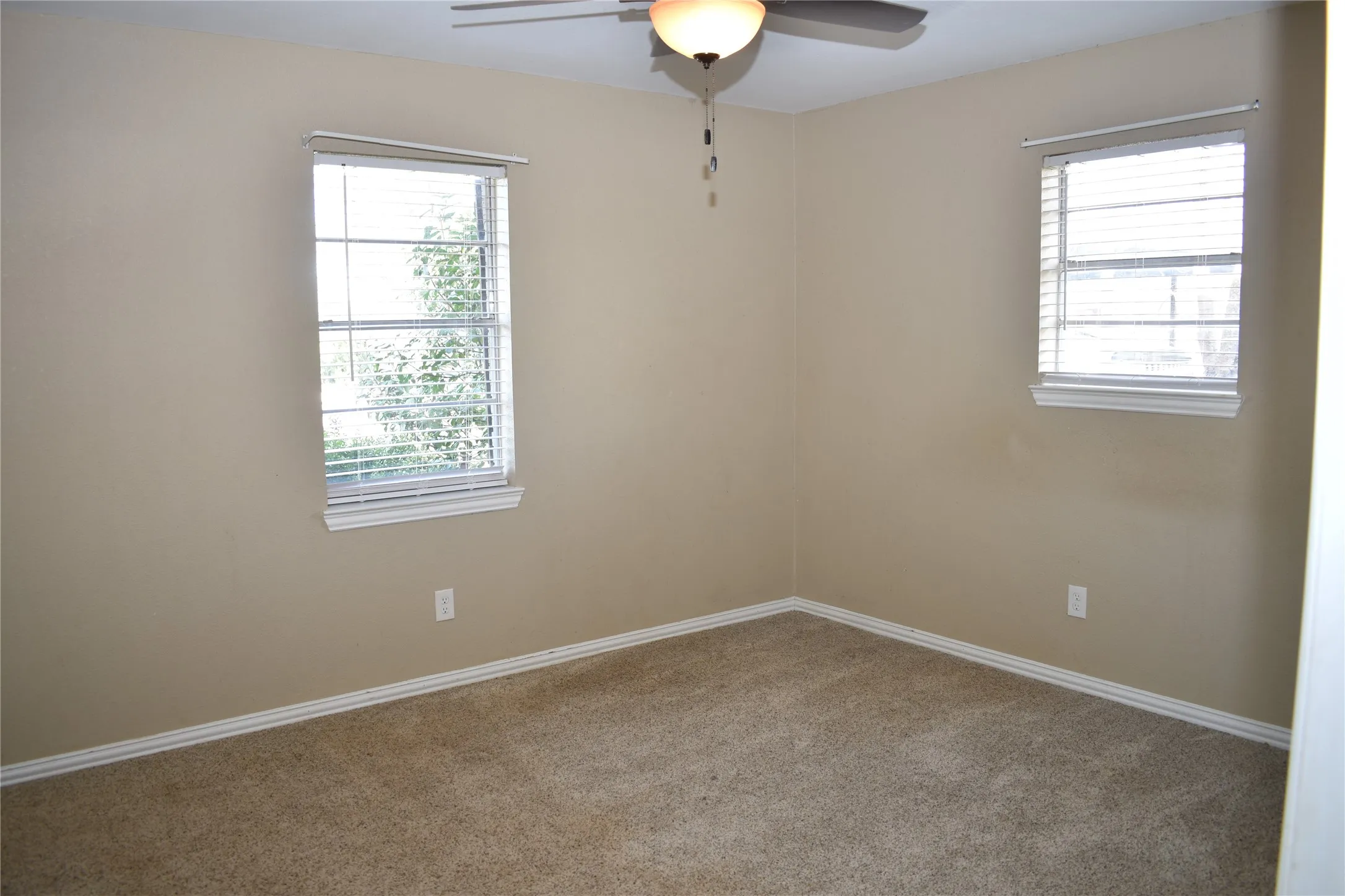 Single Family Residence For Sale in Brown County , 1207 E Fitzgerald Street, Bangs, Texas 76823, 4 Bedrooms, 2 Bathrooms, Garage spaces, 1,680 Sqft, built in 1973, Preowned, Price $207,900, mls#21181650, Real Estate Agent in Bangs, Homes For Sale in Brown county, Homes For Sale in Bangs, Realtor in Bangs Texas, Real Estate Brokerage Independent Realty Texas, Luminita Cordes Realtor