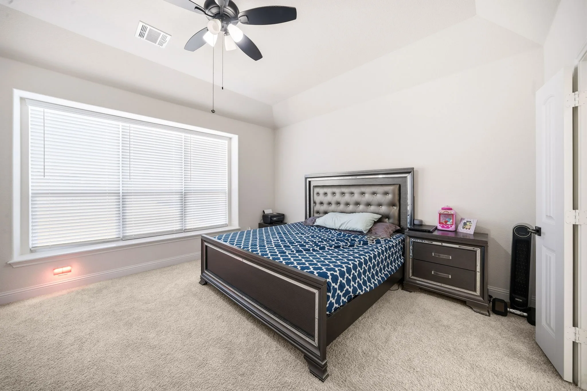 Single Family Residence For Sale in Ellis County , 3841 Eagles Bluff Road, Midlothian, Texas 76065, 4 Bedroom, 3 Bathroom, 2 Garage spaces, 2,483 Sqft, built in 2023, Preowned, mls#21173829, Real Estate Agent in Midlothian, Homes For Sale in Ellis county, Homes For Sale in Midlothian, Realtor in Midlothian Texas, Real Estate Brokerage Independent Realty Texas, Luminita Cordes Realtor