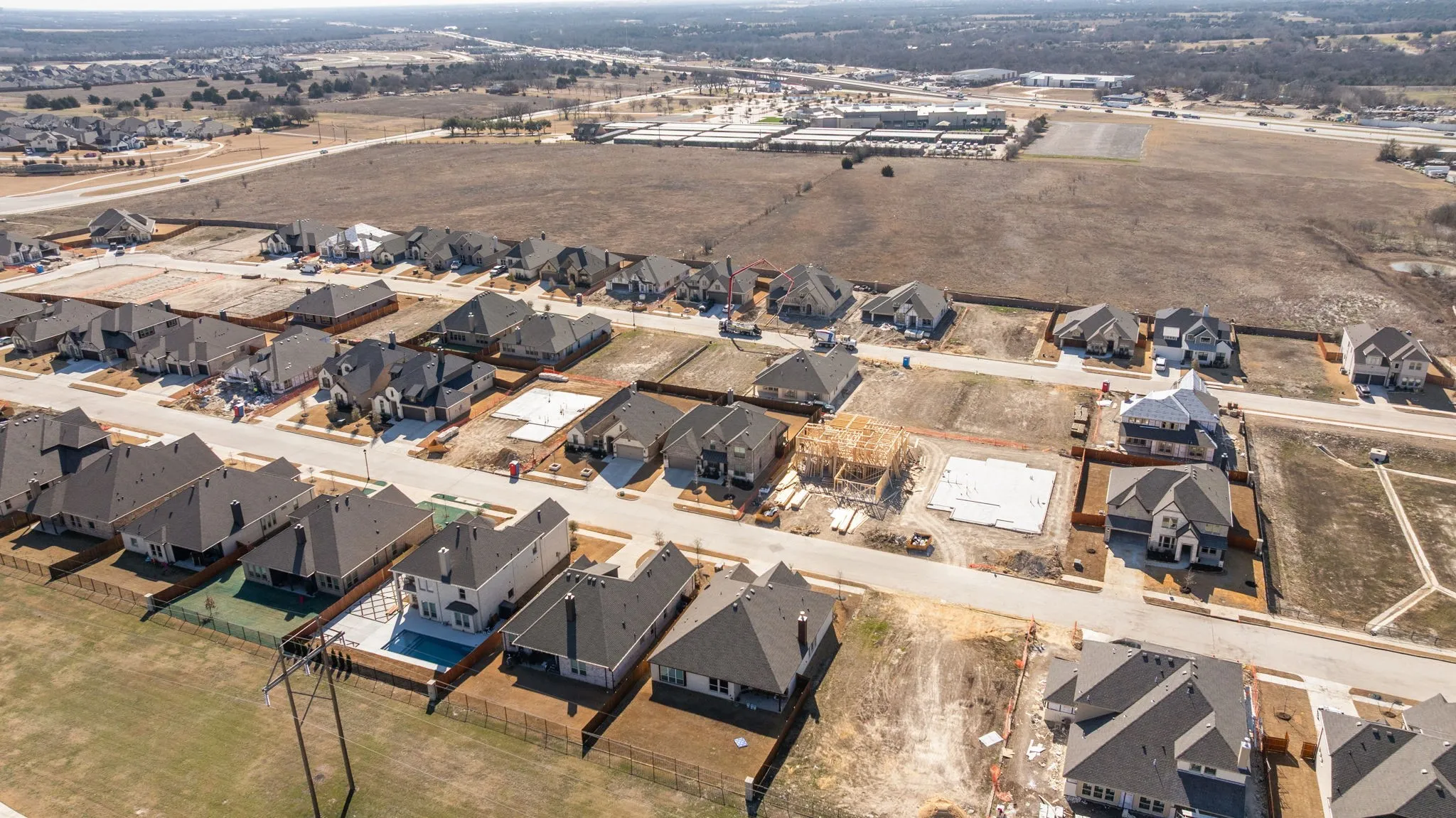 Single Family Residence For Sale in Ellis County , 3841 Eagles Bluff Road, Midlothian, Texas 76065, 4 Bedroom, 3 Bathroom, 2 Garage spaces, 2,483 Sqft, built in 2023, Preowned, mls#21173829, Real Estate Agent in Midlothian, Homes For Sale in Ellis county, Homes For Sale in Midlothian, Realtor in Midlothian Texas, Real Estate Brokerage Independent Realty Texas, Luminita Cordes Realtor
