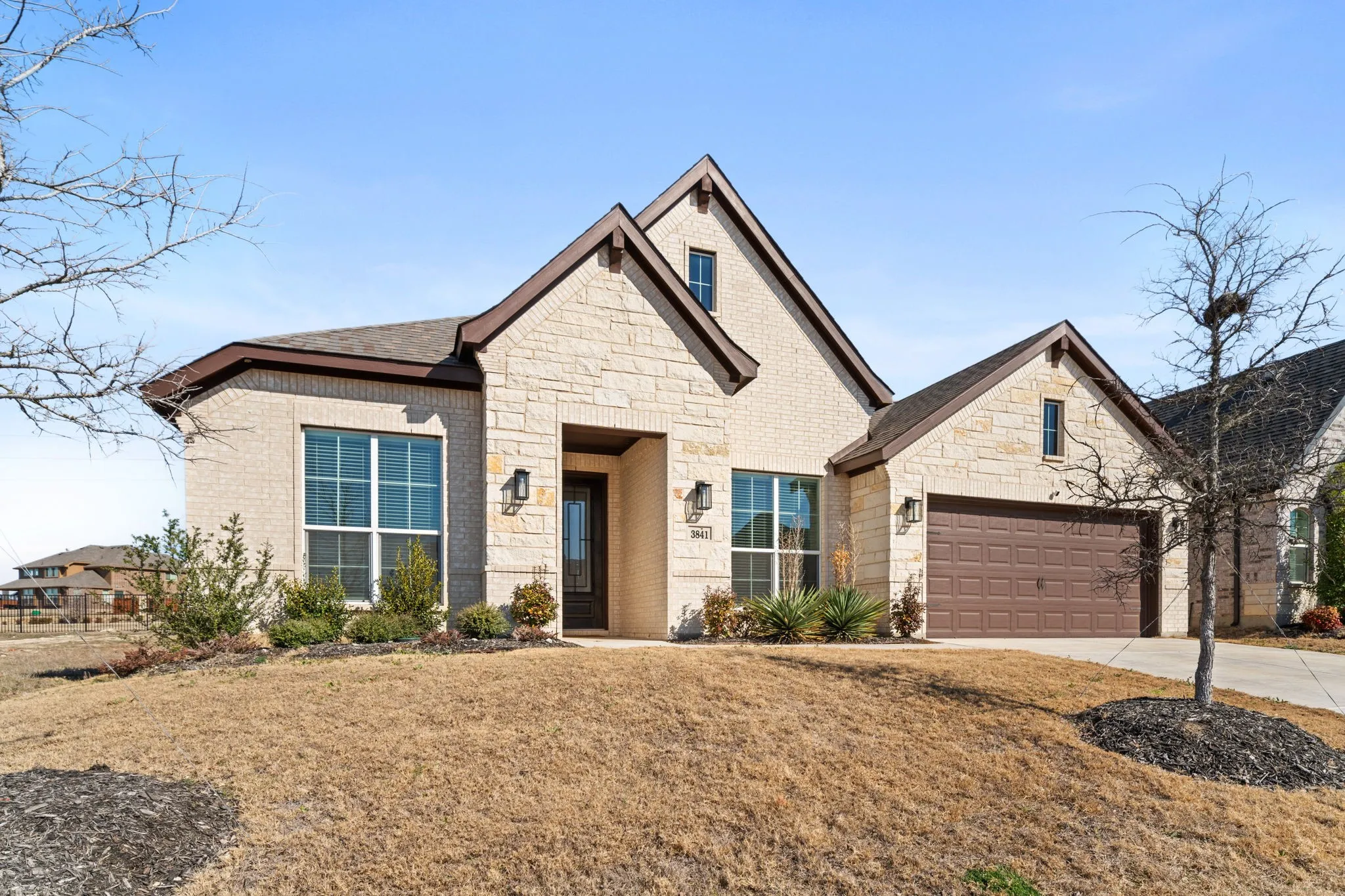 Single Family Residence For Sale in Ellis County , 3841 Eagles Bluff Road, Midlothian, Texas 76065, 4 Bedroom, 3 Bathroom, 2 Garage spaces, 2,483 Sqft, built in 2023, Preowned, mls#21173829, Real Estate Agent in Midlothian, Homes For Sale in Ellis county, Homes For Sale in Midlothian, Realtor in Midlothian Texas, Real Estate Brokerage Independent Realty Texas, Luminita Cordes Realtor