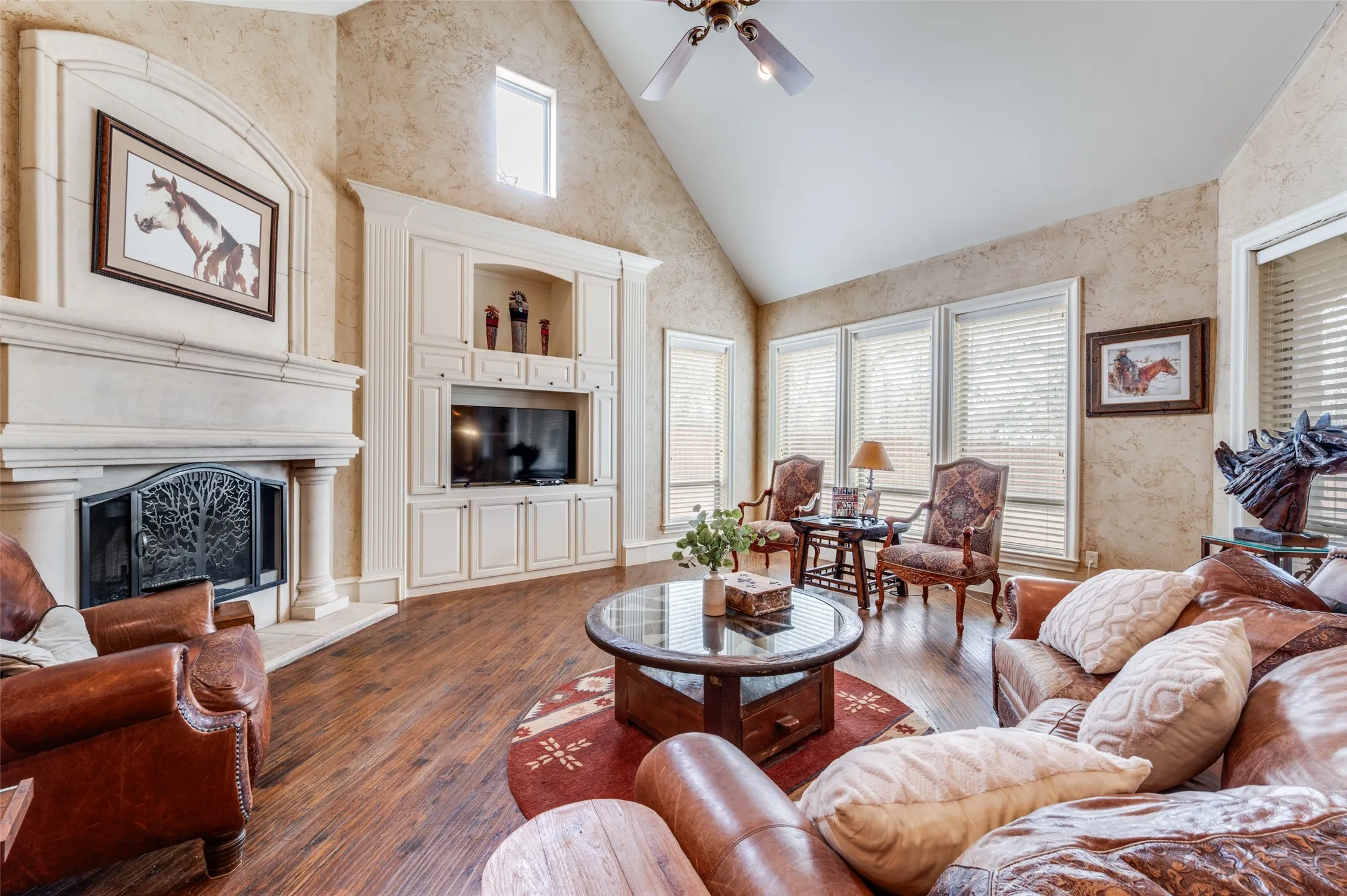 Single Family Residence For Sale in Denton County , 141 W Waters Edge Way, Oak Point, Texas 75068, 4 Bedrooms, 5 Bathrooms, 3 Garage spaces, 5,124 Sqft, built in 2008, Preowned, Price $1,195,000, mls#21180843, Real Estate Agent in Oak Point, Homes For Sale in Denton county, Homes For Sale in Oak Point, Realtor in Oak Point Texas, Real Estate Brokerage Independent Realty Texas, Luminita Cordes Realtor