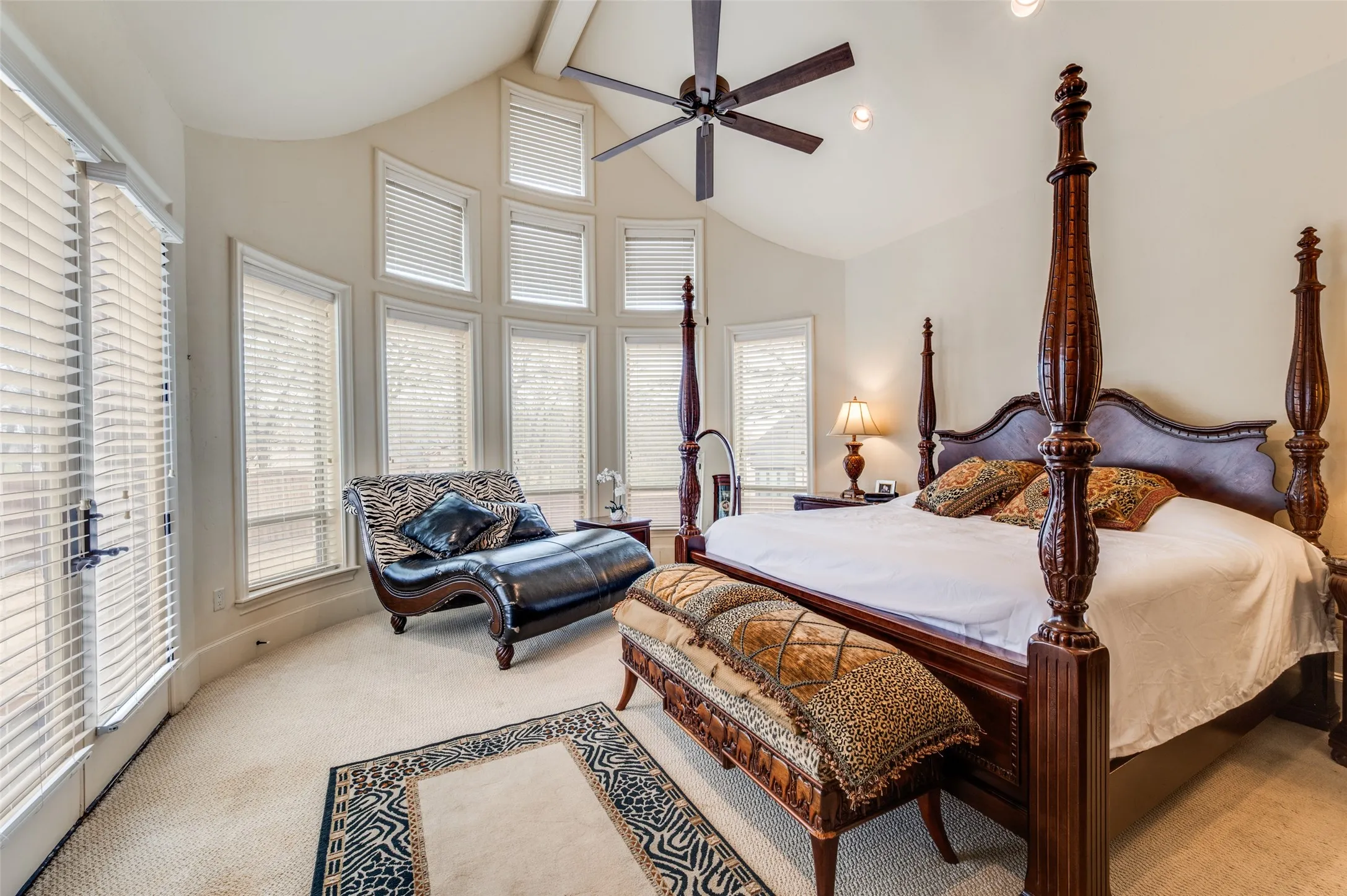 Single Family Residence For Sale in Denton County , 141 W Waters Edge Way, Oak Point, Texas 75068, 4 Bedrooms, 5 Bathrooms, 3 Garage spaces, 5,124 Sqft, built in 2008, Preowned, Price $1,195,000, mls#21180843, Real Estate Agent in Oak Point, Homes For Sale in Denton county, Homes For Sale in Oak Point, Realtor in Oak Point Texas, Real Estate Brokerage Independent Realty Texas, Luminita Cordes Realtor