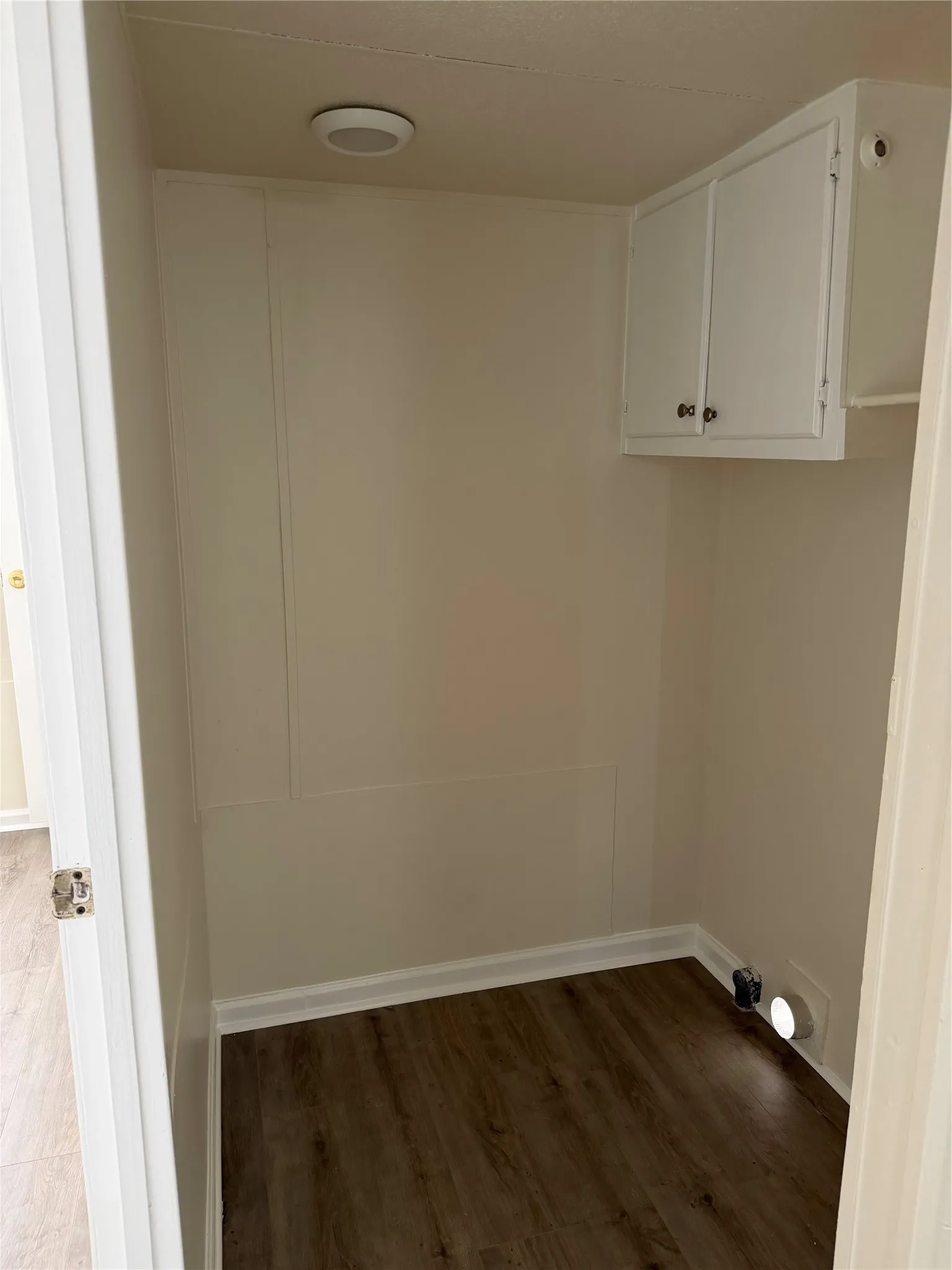 Mobile Home For Sale in Hood County , 3601 Hedge Row Street, Granbury, Texas 76048, 2 Bedroom, 2 Bathroom, Garage spaces, 960 Sqft, built in 1999, Preowned, mls#21181229, Real Estate Agent in Granbury, Homes For Sale in Hood county, Homes For Sale in Granbury, Realtor in Granbury Texas, Real Estate Brokerage Independent Realty Texas, Luminita Cordes Realtor