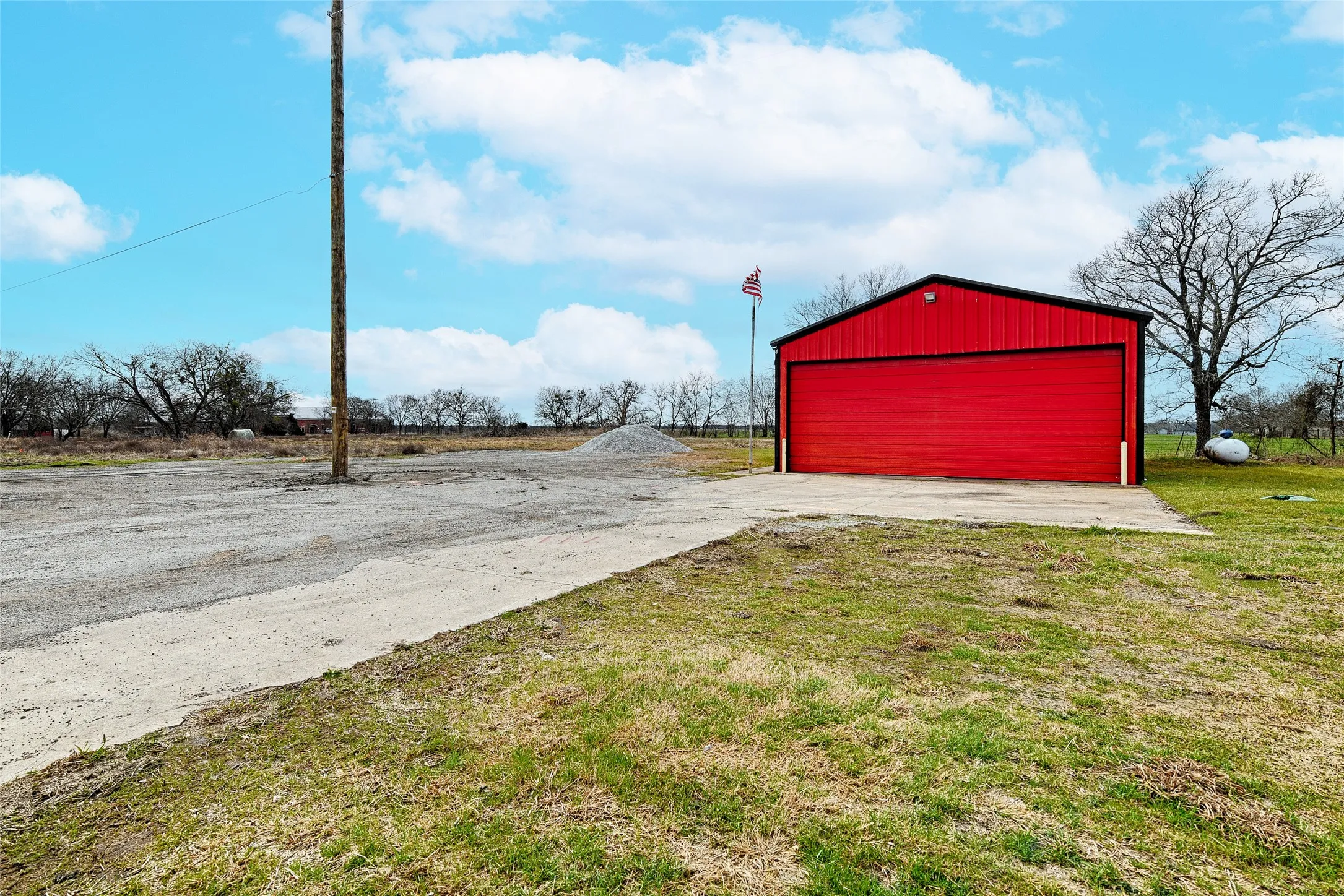 Warehouse For Sale in Rockwall County , 1250 State Highway 205, Mclendon Chisholm, Texas 75032, 0, 0, Garage spaces, 0 Sqft, built in 1974, Preowned, mls#21182968, Real Estate Agent in Mclendon Chisholm, Homes For Sale in Rockwall county, Homes For Sale in Mclendon Chisholm, Realtor in Mclendon Chisholm Texas, Real Estate Brokerage Independent Realty Texas, Luminita Cordes Realtor