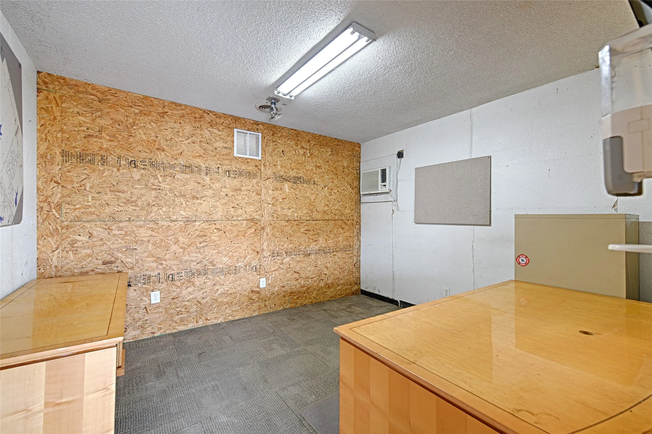 Warehouse For Sale in Rockwall County , 1250 State Highway 205, Mclendon Chisholm, Texas 75032, 0, 0, Garage spaces, 0 Sqft, built in 1974, Preowned, mls#21182968, Real Estate Agent in Mclendon Chisholm, Homes For Sale in Rockwall county, Homes For Sale in Mclendon Chisholm, Realtor in Mclendon Chisholm Texas, Real Estate Brokerage Independent Realty Texas, Luminita Cordes Realtor