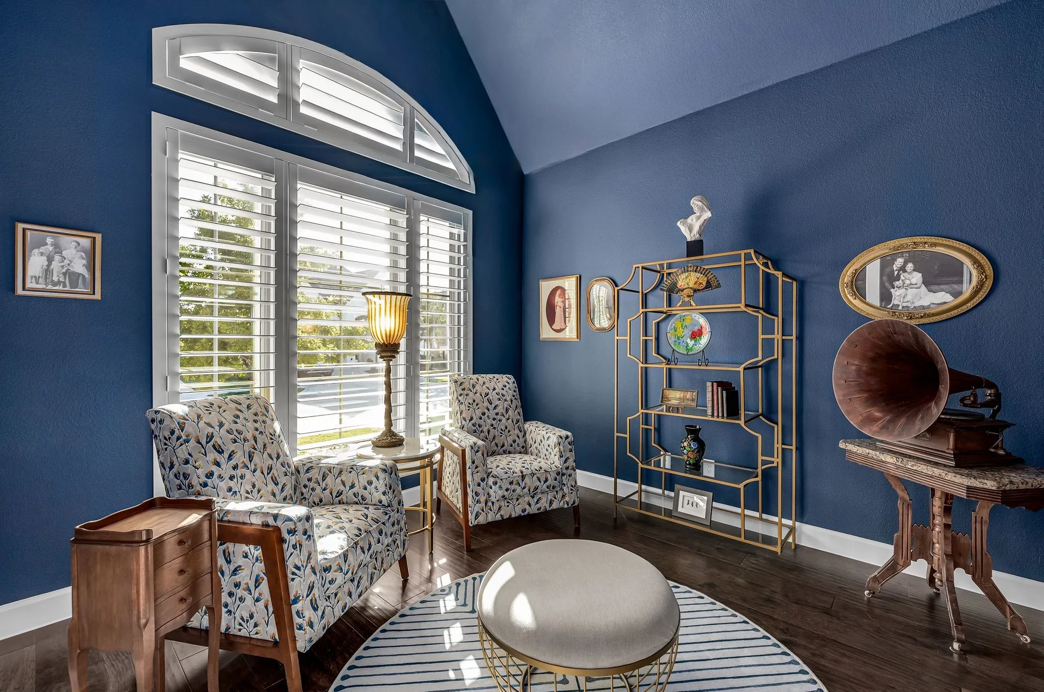 Single Family Residence For Sale in Denton County , 3025 Warrington, The Colony, Texas 75056, 4 Bedroom, 3 Bathroom, 2 Garage spaces, 2,474 Sqft, built in 2022, Preowned, mls#21165848, Real Estate Agent in The Colony, Homes For Sale in Denton county, Homes For Sale in The Colony, Realtor in The Colony Texas, Real Estate Brokerage Independent Realty Texas, Luminita Cordes Realtor