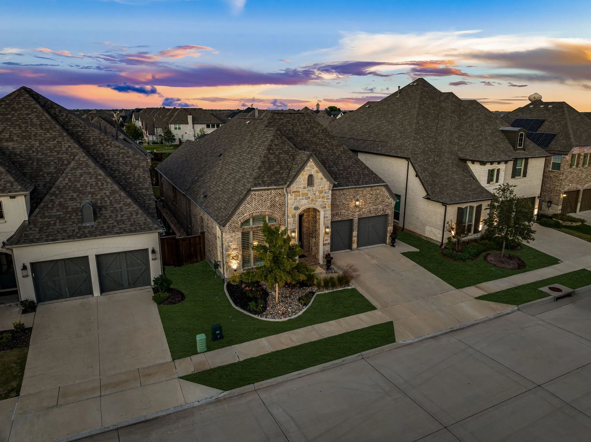 Single Family Residence For Sale in Denton County , 3025 Warrington, The Colony, Texas 75056, 4 Bedroom, 3 Bathroom, 2 Garage spaces, 2,474 Sqft, built in 2022, Preowned, mls#21165848, Real Estate Agent in The Colony, Homes For Sale in Denton county, Homes For Sale in The Colony, Realtor in The Colony Texas, Real Estate Brokerage Independent Realty Texas, Luminita Cordes Realtor