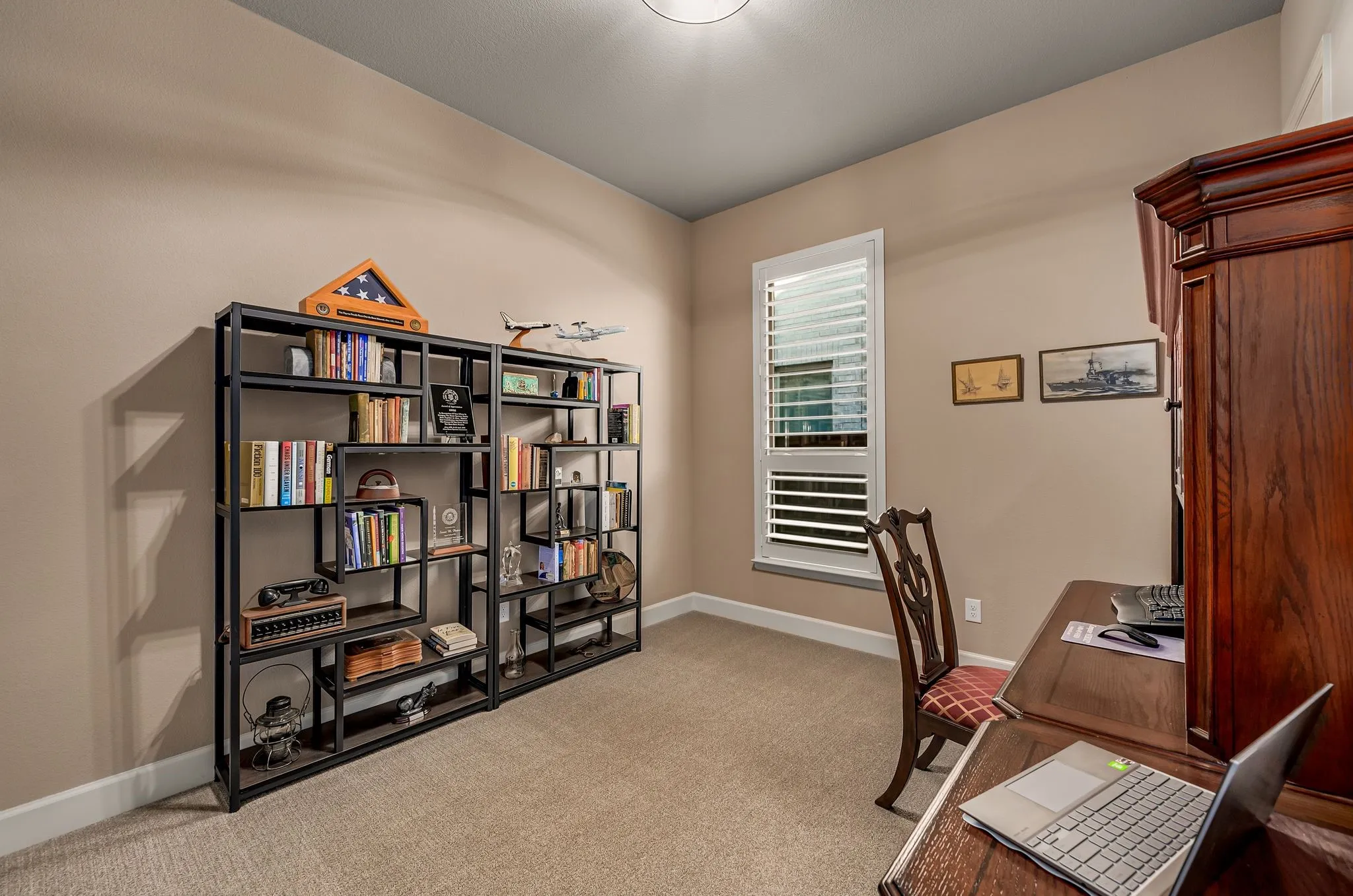 Single Family Residence For Sale in Denton County , 3025 Warrington, The Colony, Texas 75056, 4 Bedroom, 3 Bathroom, 2 Garage spaces, 2,474 Sqft, built in 2022, Preowned, mls#21165848, Real Estate Agent in The Colony, Homes For Sale in Denton county, Homes For Sale in The Colony, Realtor in The Colony Texas, Real Estate Brokerage Independent Realty Texas, Luminita Cordes Realtor