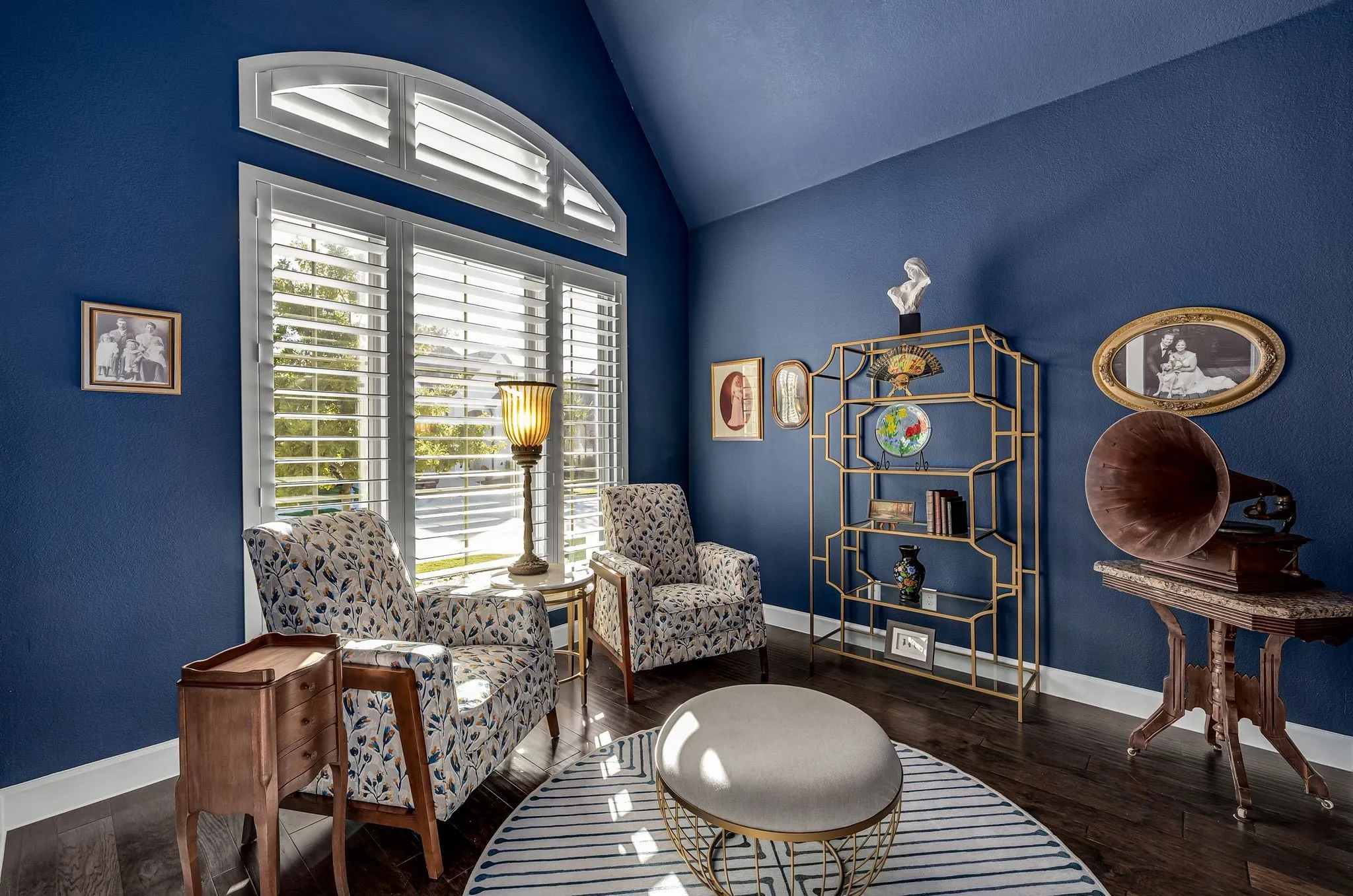 Single Family Residence For Sale in Denton County , 3025 Warrington, The Colony, Texas 75056, 4 Bedroom, 3 Bathroom, 2 Garage spaces, 2,474 Sqft, built in 2022, Preowned, mls#21165848, Real Estate Agent in The Colony, Homes For Sale in Denton county, Homes For Sale in The Colony, Realtor in The Colony Texas, Real Estate Brokerage Independent Realty Texas, Luminita Cordes Realtor