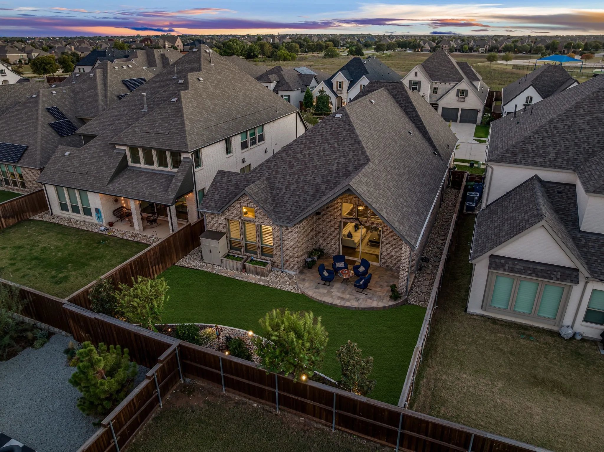 Single Family Residence For Sale in Denton County , 3025 Warrington, The Colony, Texas 75056, 4 Bedroom, 3 Bathroom, 2 Garage spaces, 2,474 Sqft, built in 2022, Preowned, mls#21165848, Real Estate Agent in The Colony, Homes For Sale in Denton county, Homes For Sale in The Colony, Realtor in The Colony Texas, Real Estate Brokerage Independent Realty Texas, Luminita Cordes Realtor