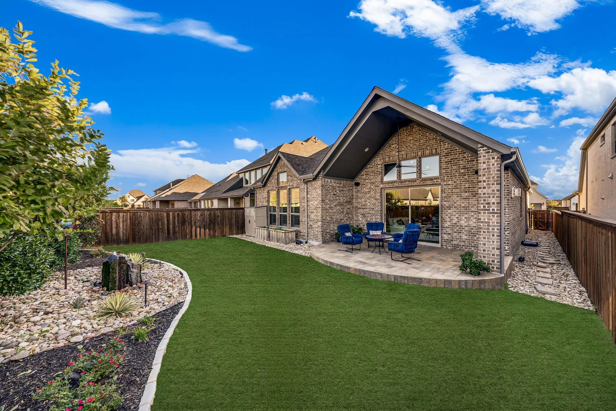 Single Family Residence For Sale in Denton County , 3025 Warrington, The Colony, Texas 75056, 4 Bedroom, 3 Bathroom, 2 Garage spaces, 2,474 Sqft, built in 2022, Preowned, mls#21165848, Real Estate Agent in The Colony, Homes For Sale in Denton county, Homes For Sale in The Colony, Realtor in The Colony Texas, Real Estate Brokerage Independent Realty Texas, Luminita Cordes Realtor