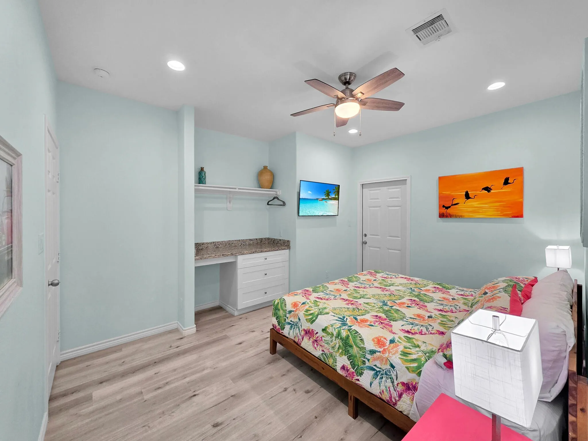 Single Family Residence For Sale in Galveston County , 1120 Alex Drive, Gilchrist, Texas 77617, 5 Bedroom, 5 Bathroom, Garage spaces, 2,533 Sqft, built in 2020, mls#21180946, Real Estate Agent in Gilchrist, Homes For Sale in Galveston county, Homes For Sale in Gilchrist, Realtor in Gilchrist Texas, Real Estate Brokerage Independent Realty Texas, Luminita Cordes Realtor