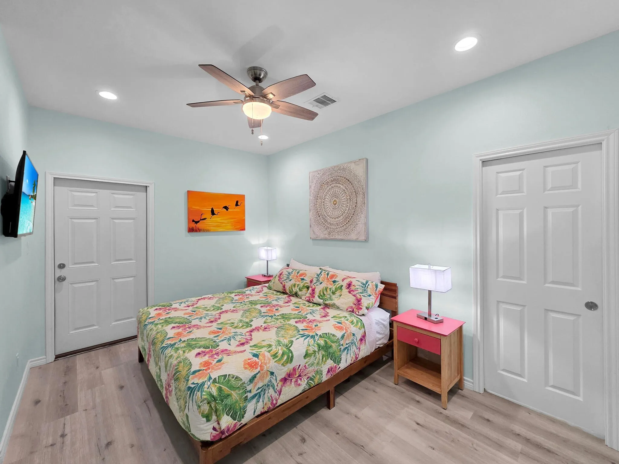 Single Family Residence For Sale in Galveston County , 1120 Alex Drive, Gilchrist, Texas 77617, 5 Bedroom, 5 Bathroom, Garage spaces, 2,533 Sqft, built in 2020, mls#21180946, Real Estate Agent in Gilchrist, Homes For Sale in Galveston county, Homes For Sale in Gilchrist, Realtor in Gilchrist Texas, Real Estate Brokerage Independent Realty Texas, Luminita Cordes Realtor