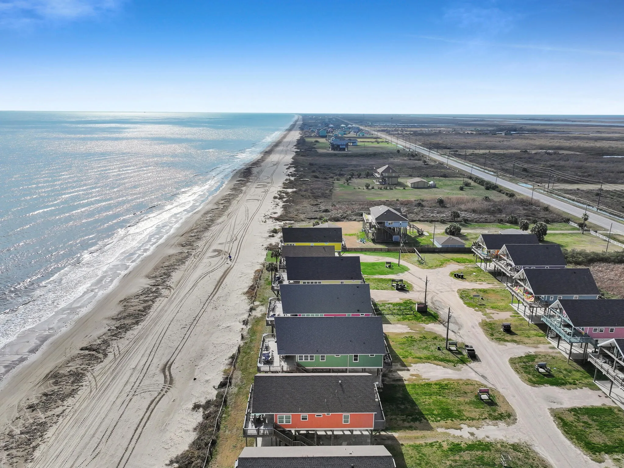 Single Family Residence For Sale in Galveston County , 1120 Alex Drive, Gilchrist, Texas 77617, 5 Bedroom, 5 Bathroom, Garage spaces, 2,533 Sqft, built in 2020, mls#21180946, Real Estate Agent in Gilchrist, Homes For Sale in Galveston county, Homes For Sale in Gilchrist, Realtor in Gilchrist Texas, Real Estate Brokerage Independent Realty Texas, Luminita Cordes Realtor