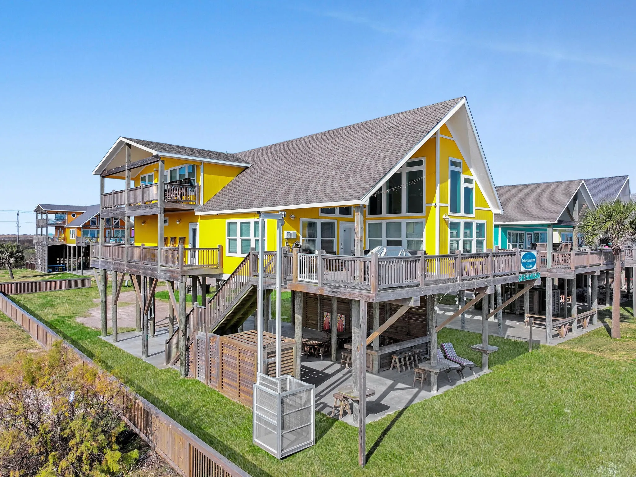 Single Family Residence For Sale in Galveston County , 1120 Alex Drive, Gilchrist, Texas 77617, 5 Bedroom, 5 Bathroom, Garage spaces, 2,533 Sqft, built in 2020, mls#21180946, Real Estate Agent in Gilchrist, Homes For Sale in Galveston county, Homes For Sale in Gilchrist, Realtor in Gilchrist Texas, Real Estate Brokerage Independent Realty Texas, Luminita Cordes Realtor