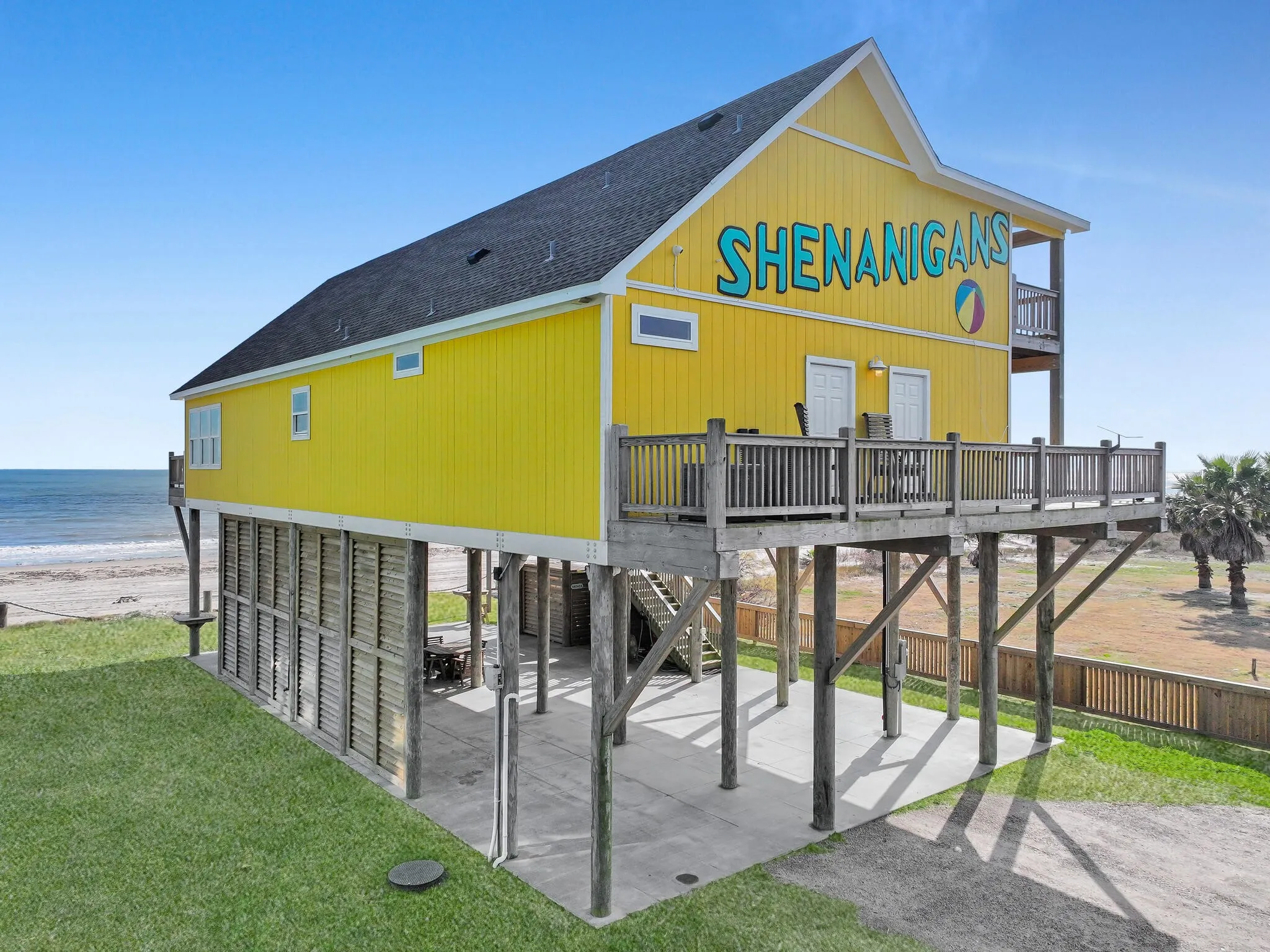 Single Family Residence For Sale in Galveston County , 1120 Alex Drive, Gilchrist, Texas 77617, 5 Bedroom, 5 Bathroom, Garage spaces, 2,533 Sqft, built in 2020, mls#21180946, Real Estate Agent in Gilchrist, Homes For Sale in Galveston county, Homes For Sale in Gilchrist, Realtor in Gilchrist Texas, Real Estate Brokerage Independent Realty Texas, Luminita Cordes Realtor