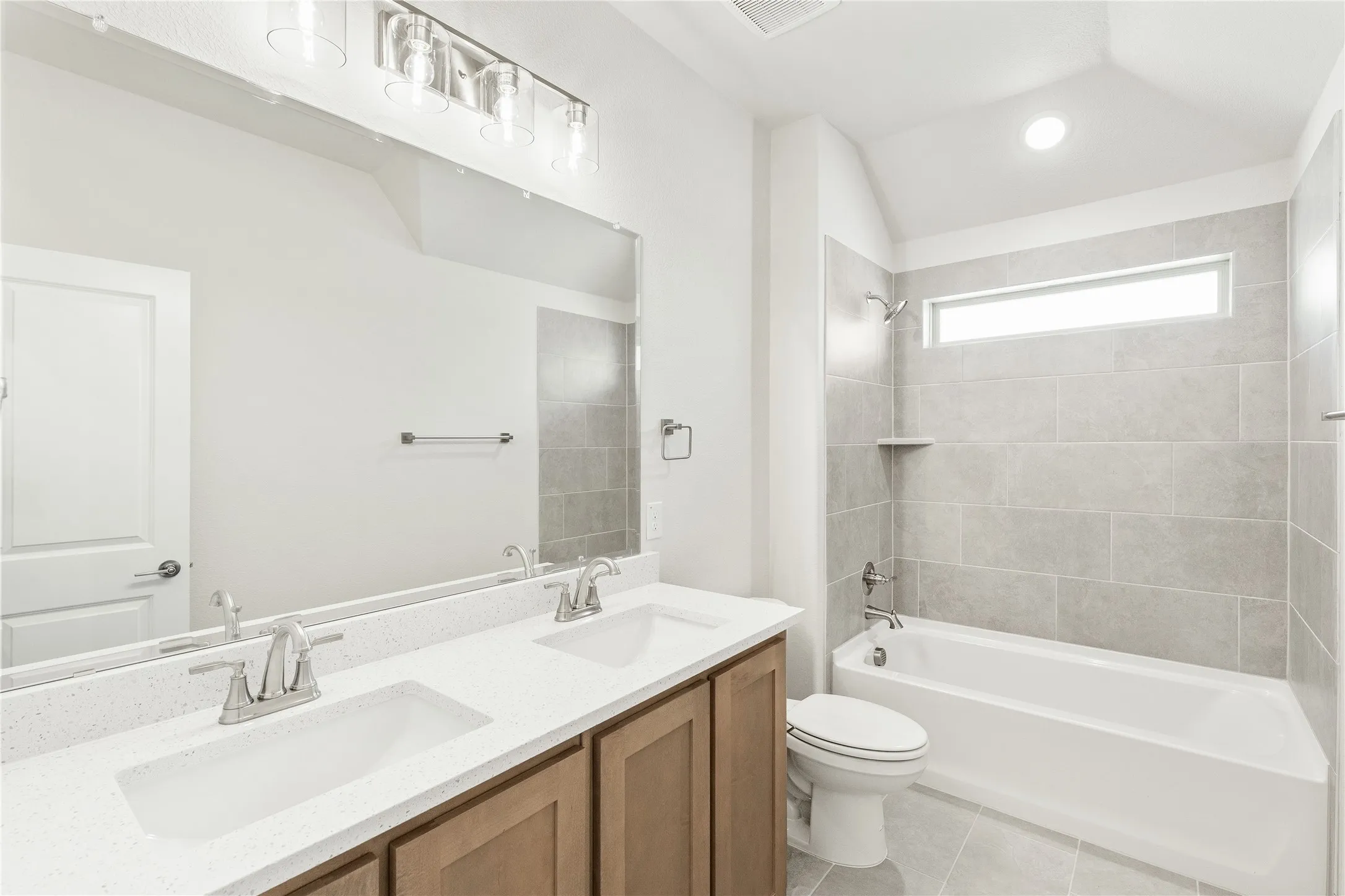 Single Family Residence For Sale in Denton County , 1133 Hitching Post Way, Oak Point, Texas 75068, 5 Bedrooms, 4 Bathrooms, 2 Garage spaces, 3,695 Sqft, built in 2026, New Construction - Incomplete, Price $591,000, mls#21183775, Real Estate Agent in Oak Point, Homes For Sale in Denton county, Homes For Sale in Oak Point, Realtor in Oak Point Texas, Real Estate Brokerage Independent Realty Texas, Luminita Cordes Realtor