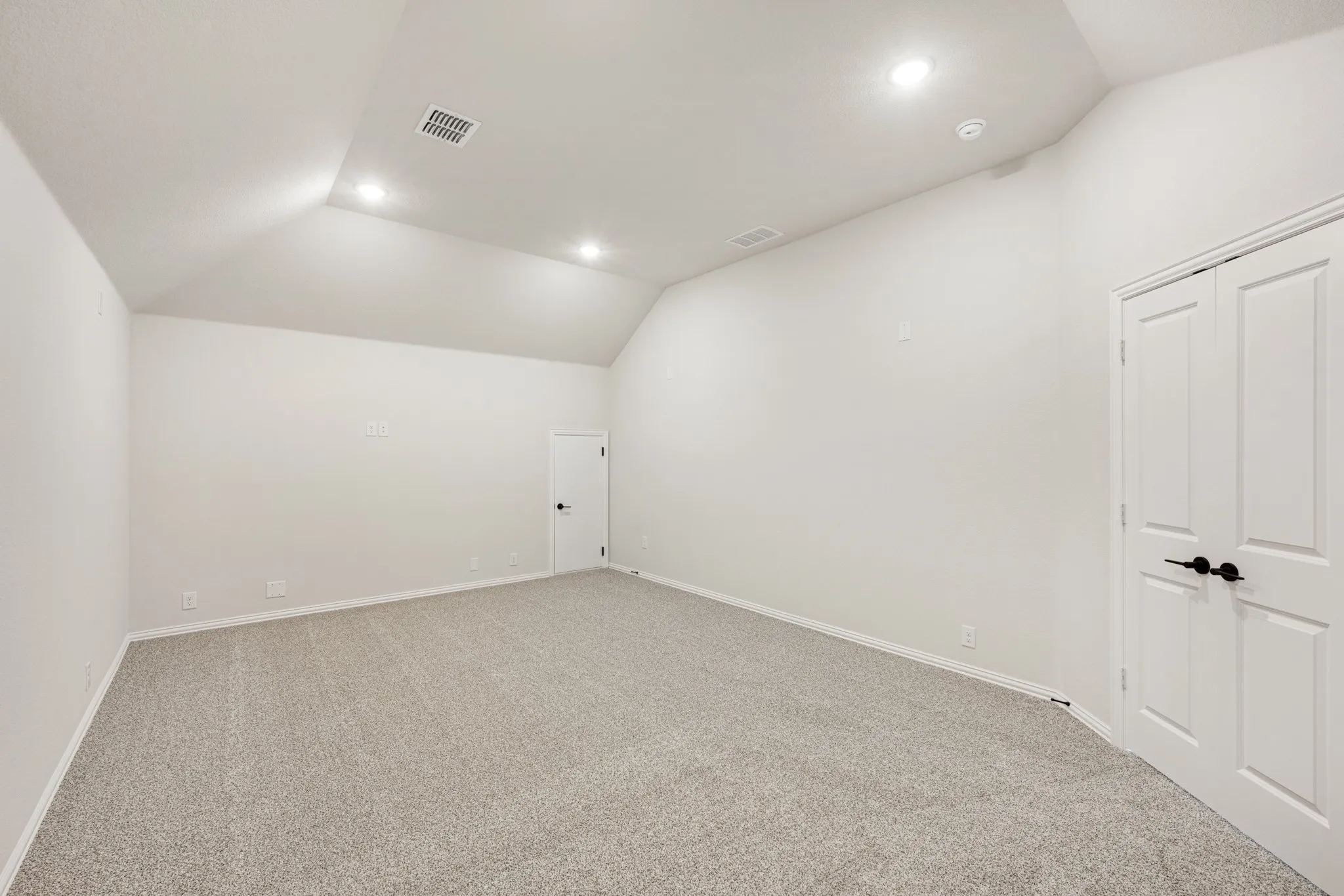 Single Family Residence For Sale in Denton County , 3305 Emerald Trace Drive, Denton, Texas 76226, 5 Bedroom, 5 Bathroom, 3 Garage spaces, 4,065 Sqft, built in 2026, New Construction - Incomplete, mls#21183743, Real Estate Agent in Denton, Homes For Sale in Denton county, Homes For Sale in Denton, Realtor in Denton Texas, Real Estate Brokerage Independent Realty Texas, Luminita Cordes Realtor