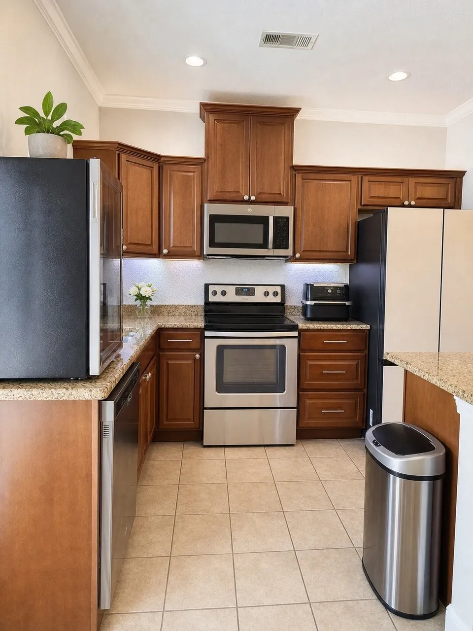 Single Family Residence For Sale in Hunt County , 1711 Fred Street, Greenville, Texas 75401, 3 Bedroom, 2 Bathroom, 2 Garage spaces, 1,331 Sqft, built in 2017, mls#21173023, Real Estate Agent in Greenville, Homes For Sale in Hunt county, Homes For Sale in Greenville, Realtor in Greenville Texas, Real Estate Brokerage Independent Realty Texas, Luminita Cordes Realtor