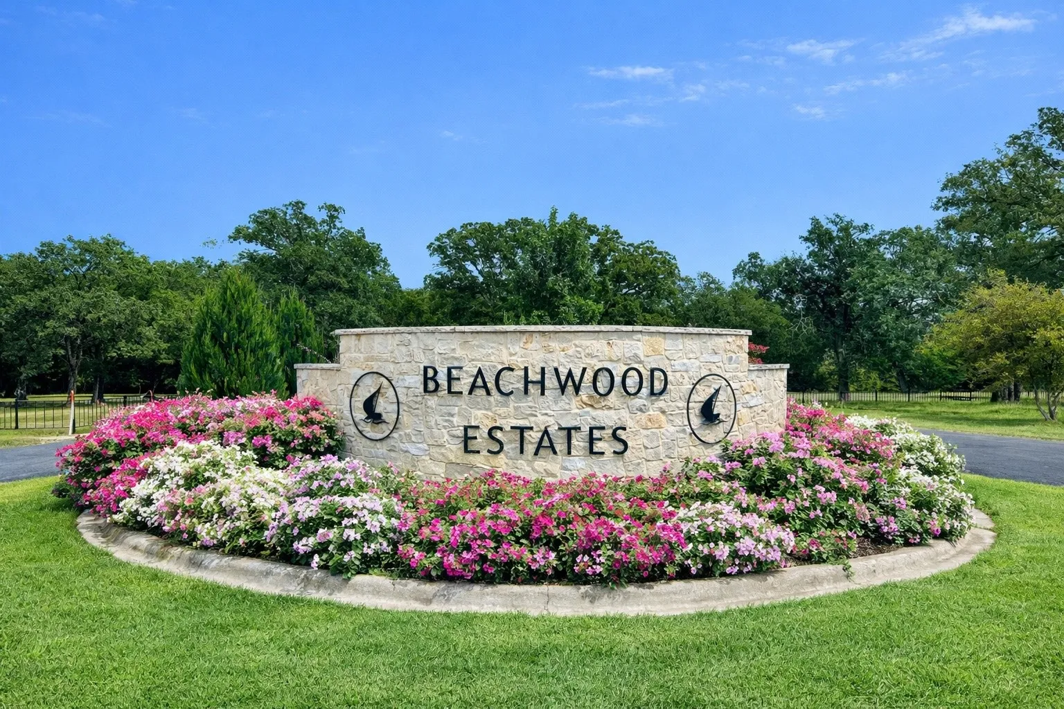 Unimproved Land For Sale in Henderson County , 0 Beachwood Drive, Trinidad, Texas 75163, 0, 0, Garage spaces, 0 Sqft, built in 0, Price $20,000, mls#21182697, Real Estate Agent in Trinidad, Homes For Sale in Henderson county, Homes For Sale in Trinidad, Realtor in Trinidad Texas, Real Estate Brokerage Independent Realty Texas, Luminita Cordes Realtor