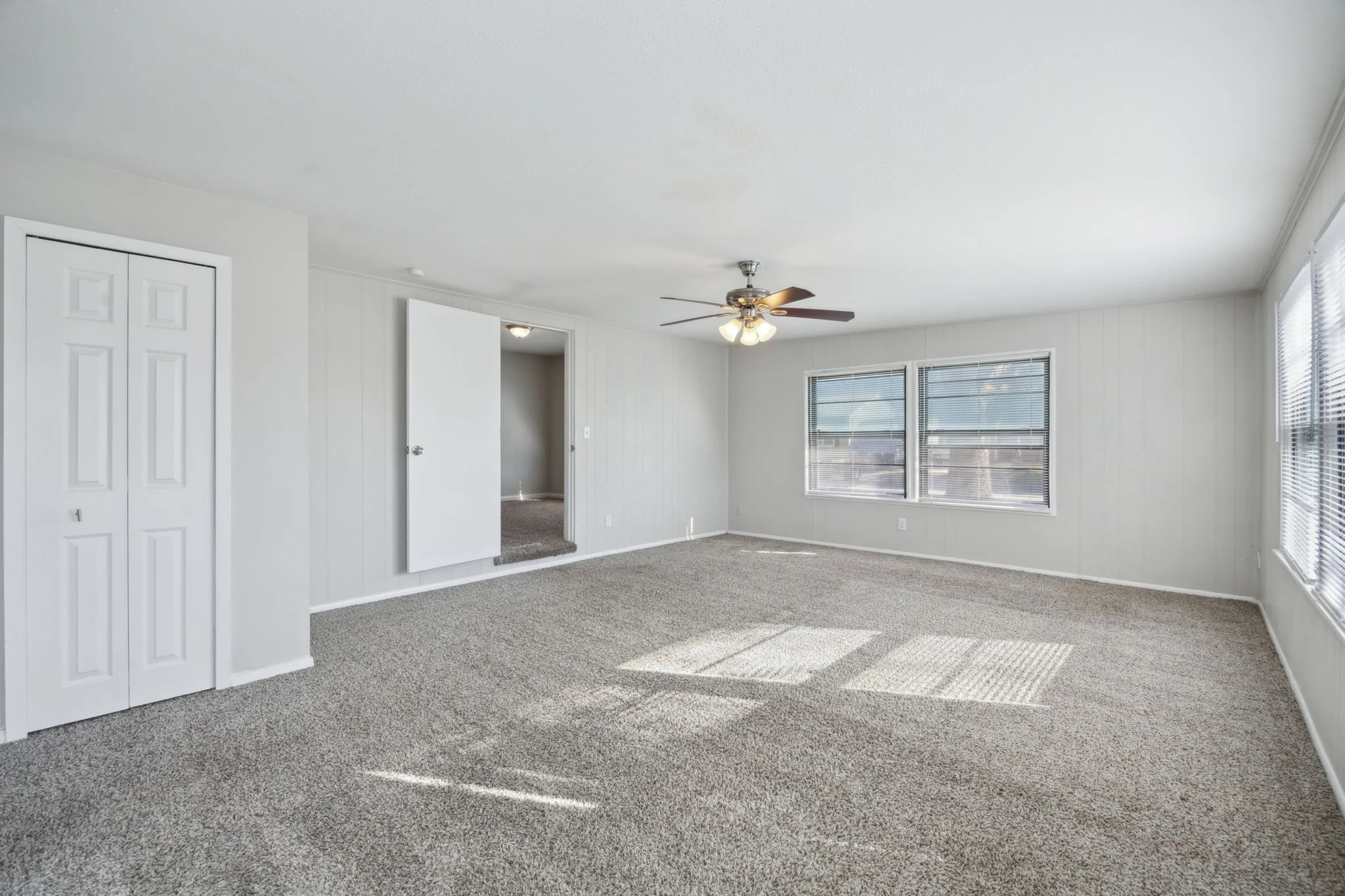 Single Family Residence For Sale in Tarrant County , 5032 Marks Place, Fort Worth, Texas 76116, 4 Bedrooms, 2 Bathrooms, 1 Garage spaces, 1,546 Sqft, built in 1952, Price $239,000, mls#21183839, Real Estate Agent in Fort Worth, Homes For Sale in Tarrant county, Homes For Sale in Fort Worth, Realtor in Fort Worth Texas, Real Estate Brokerage Independent Realty Texas, Luminita Cordes Realtor